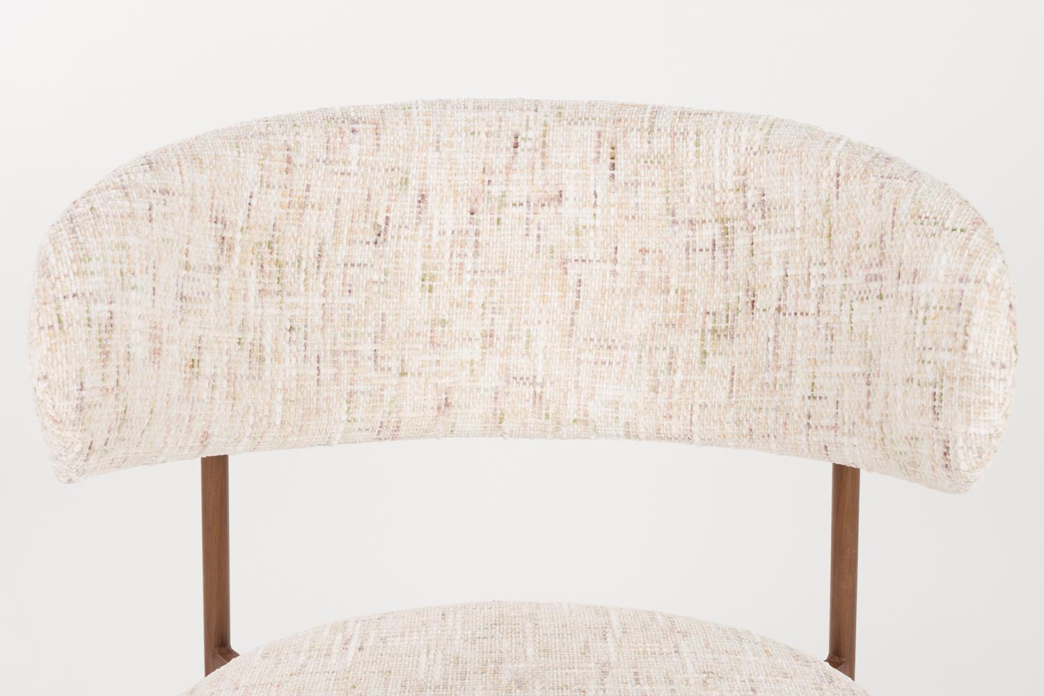 Moderner Stuhl Claes von White Label Living, ideal für stilvolle Einrichtung, bietet hohen Sitzkomfort und ansprechende Ästhetik.