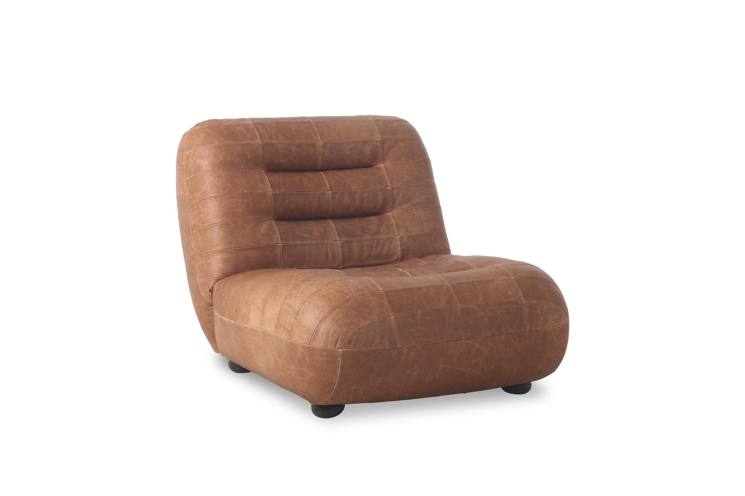 Stylischer Loungesessel Wyatt von Dutchbone, der mit seinem eleganten Look und bequemen Sitzkomfort jeden Raum aufwertet.