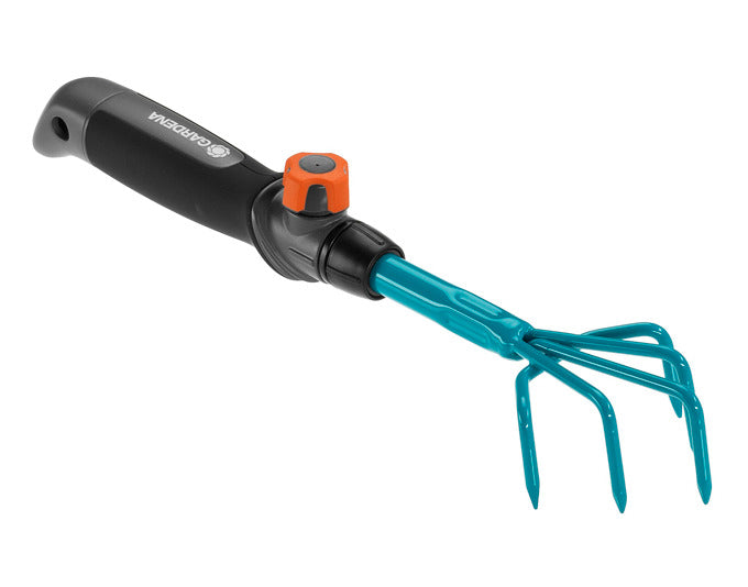 GARDENA Blumenkralle Combi 7cm in präsentiert im Onlineshop von KAQTU Design AG. Gartenwerkzeug ist von GARDENA