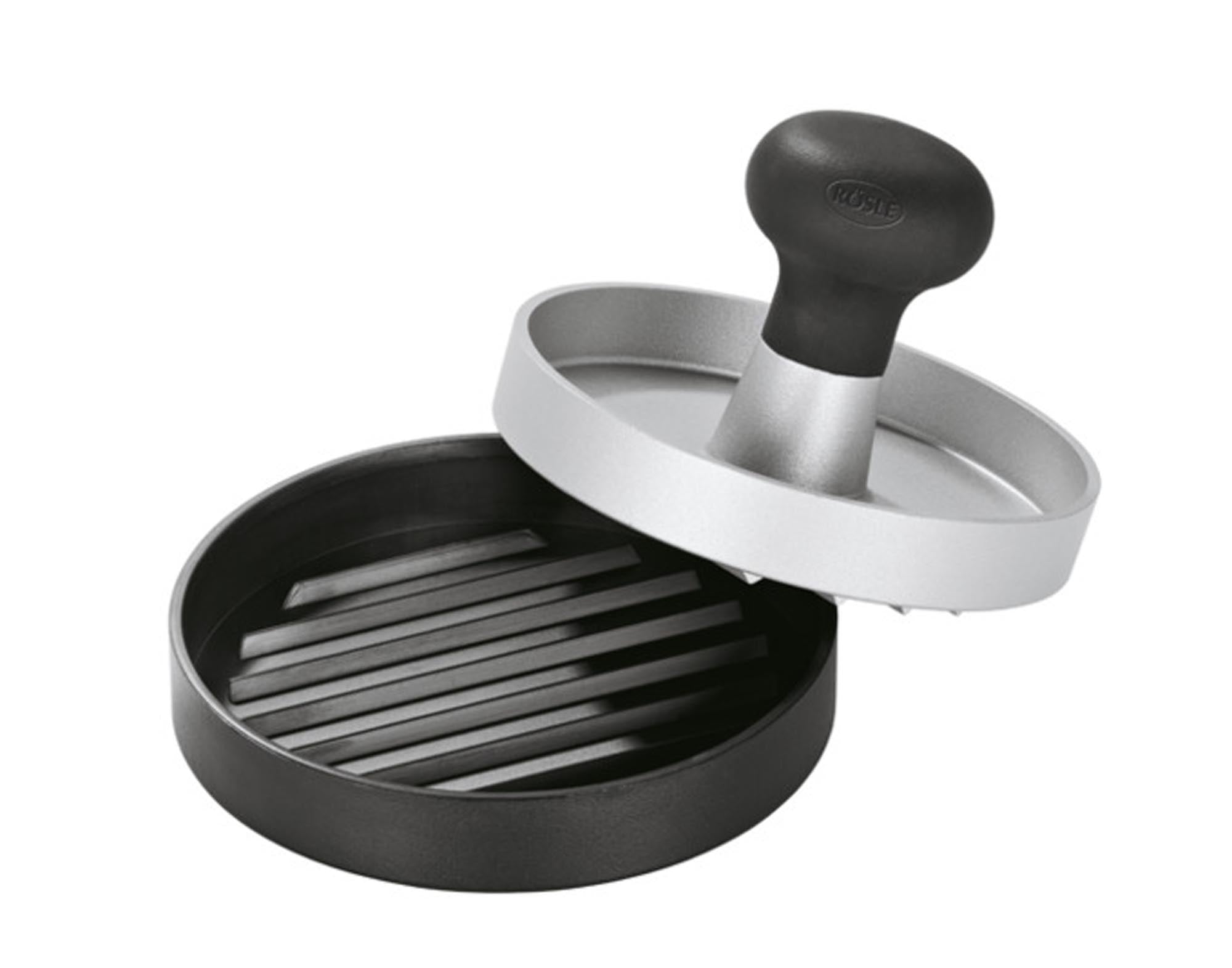 Entdecken Sie die RÖSLE Hamburgerpresse Inox (ø11.5 cm) – das ideale Grillzubehör für perfekte Burger-Patties. Langlebig, rostfrei und einfach zu reinigen!