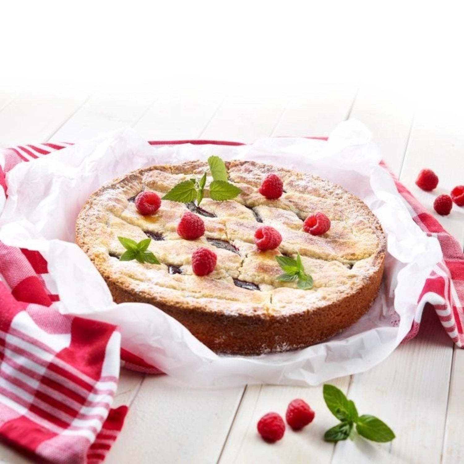 Westmark Backmeister Springform D24cm, perfekt für kreative Backprojekte, mit langlebiger Antihaftbeschichtung für müheloses Backen und Servieren.