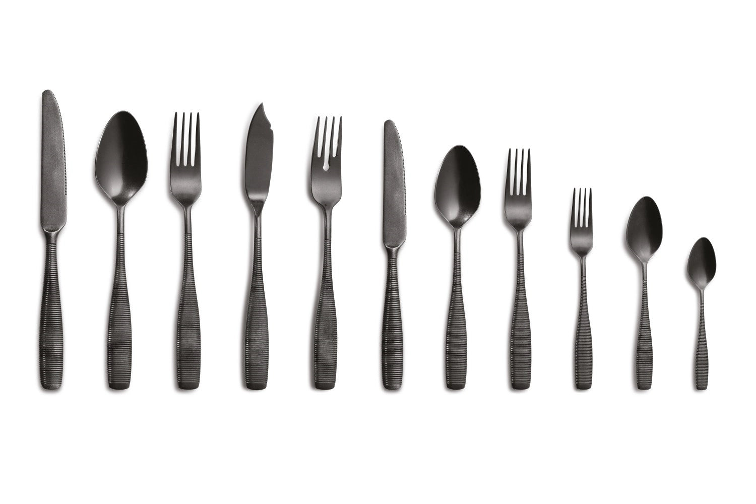 Eleganter Fleur de Lys Q21 Tafellöffel in stilvollem Schwarz, ideal für besondere Anlässe und das tägliche Dinner, erhältlich bei KAQTU Design AG.