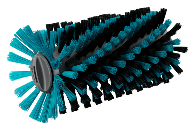 GARDENA Walzenbürste Medium für AquaBrush, ideal zur effektiven Reinigung von Oberflächen im Garten, präsentiert in ansprechendem Design.