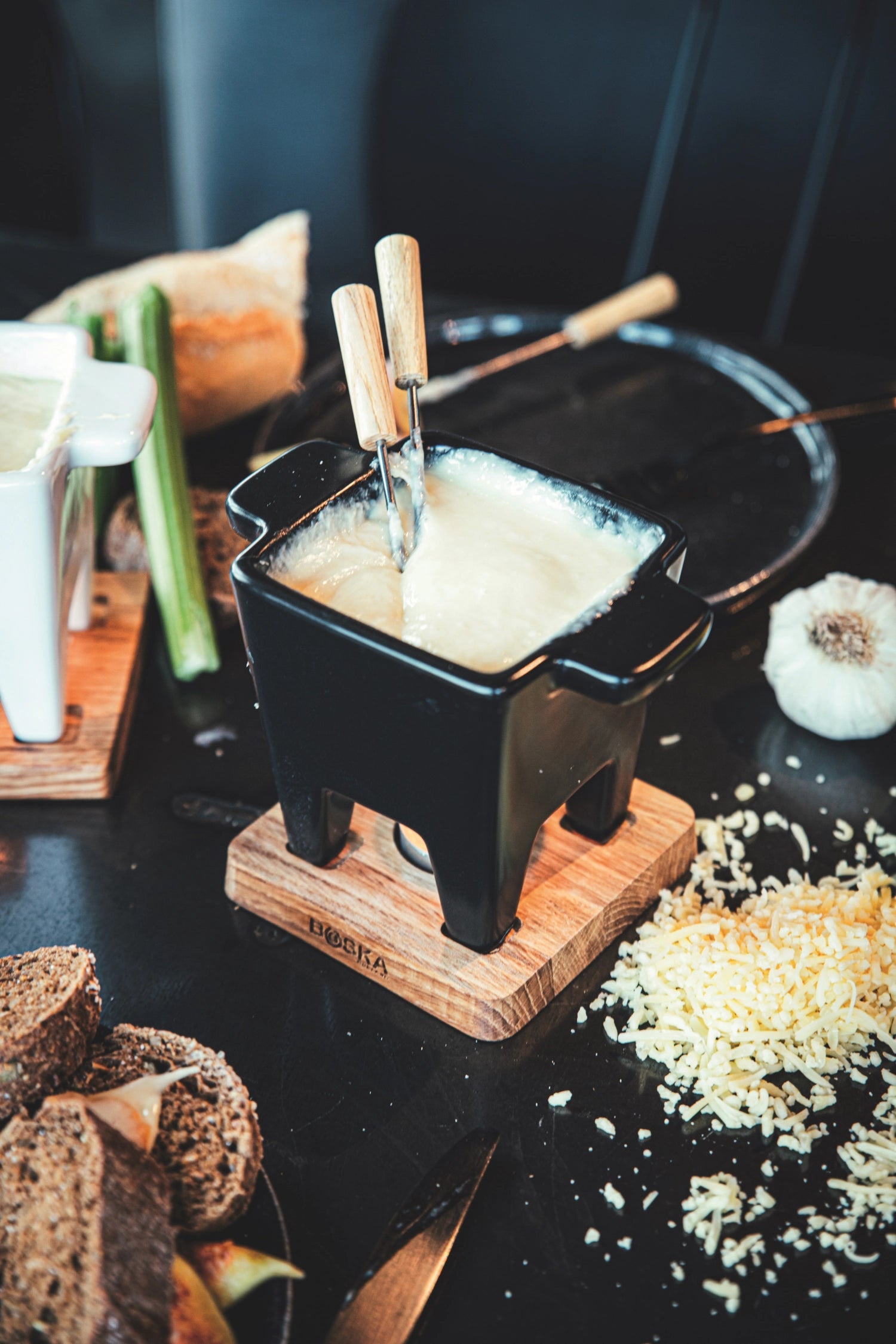 Schwarzes Fondueset Tapas Fondue Nero 200ml von Boska – ideal für gesellige Abende und genussvolle Tapas-Momente.