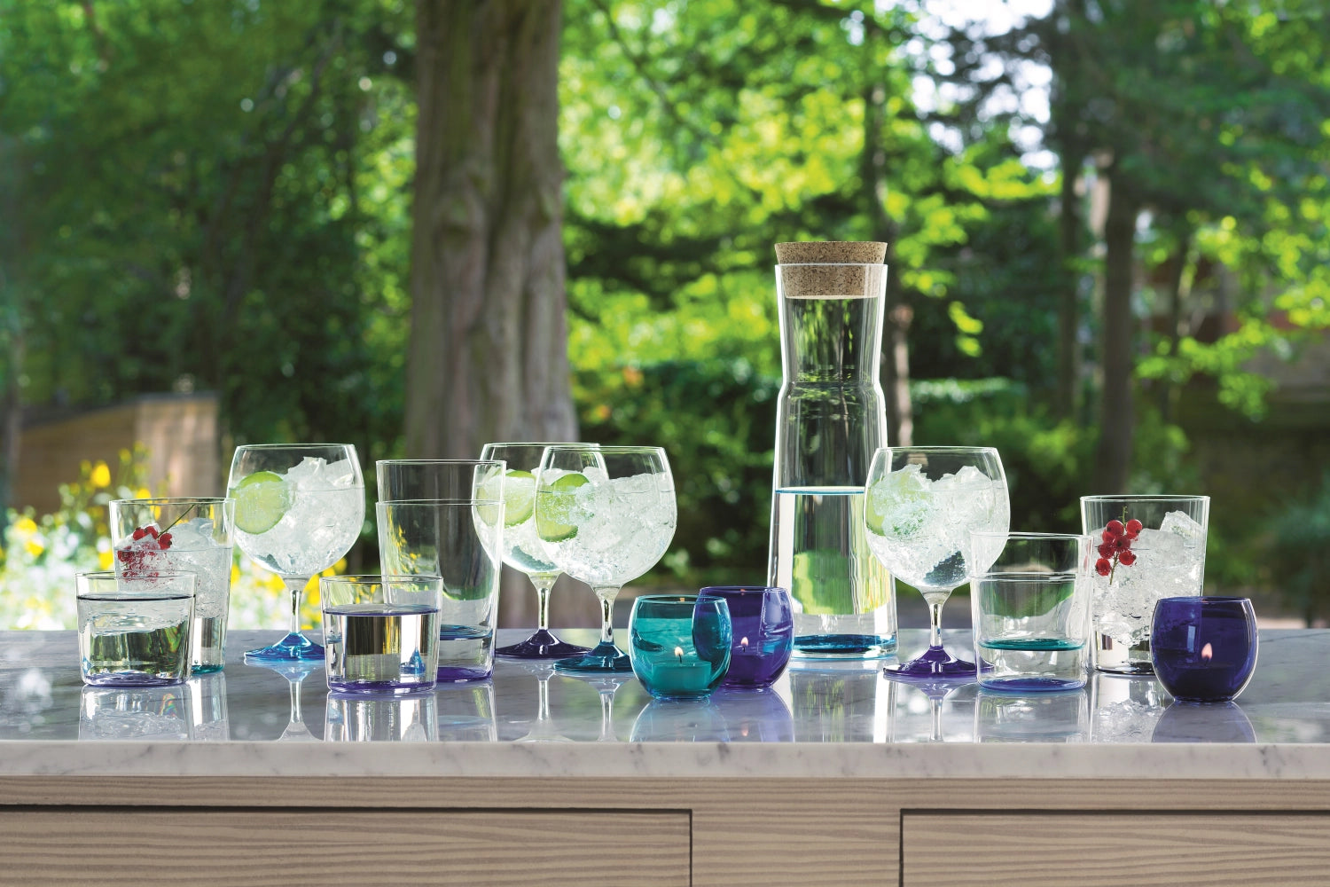 Stilvolles 4er Set Coro Trinkgläser von LSA, 310ml, ideal für jeden Anlass, vereint zeitgemäße Ästhetik mit Funktionalität.