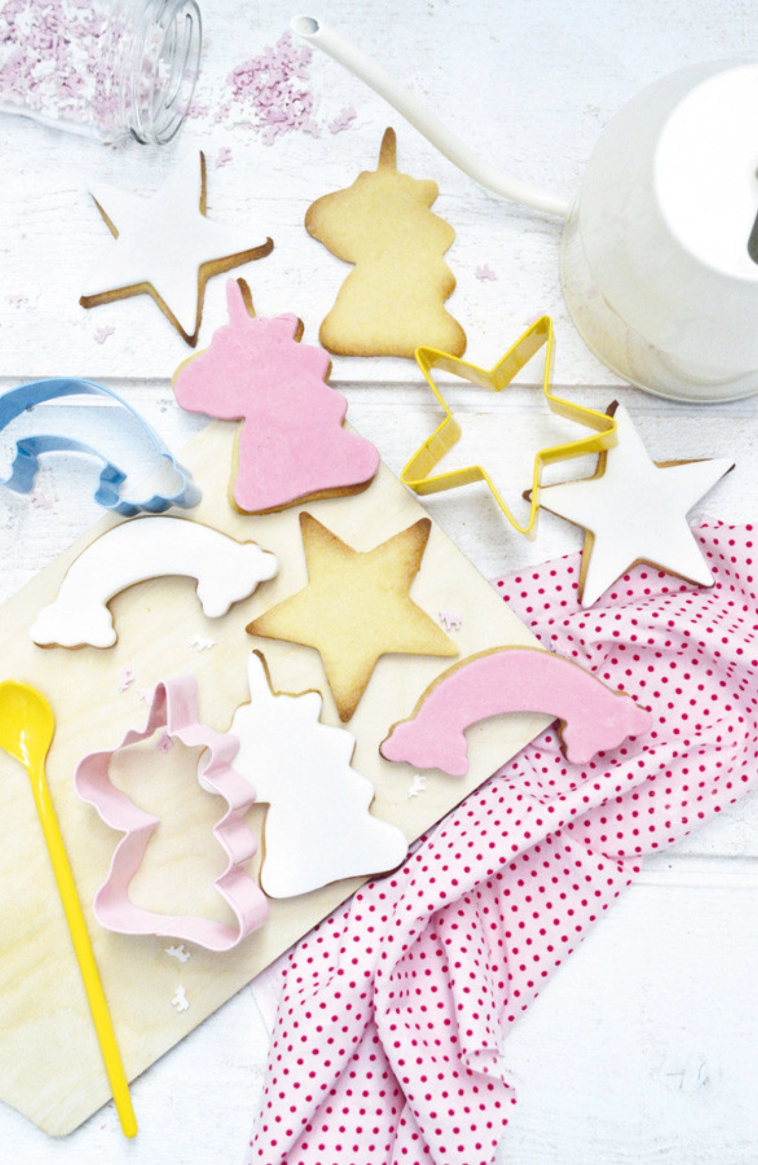 Verspieltes 4-teiliges Ausstecher-Set mit Einhorn-Designs von Scrap Cooking, perfekt für fantasievolle Backideen und Feiern.