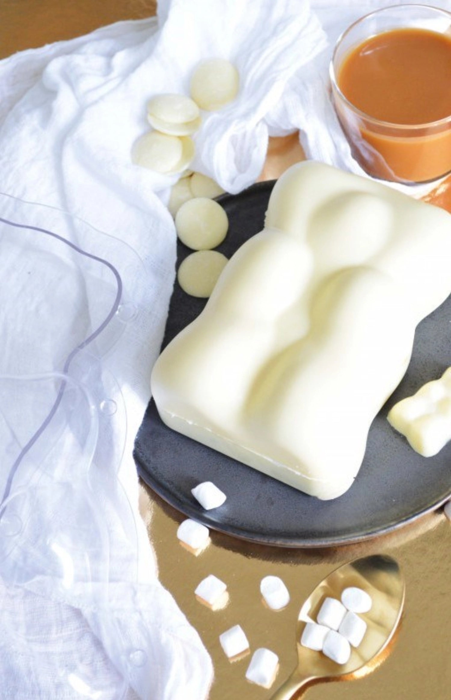 Kreative 3D Schokoladenform in Bärenform von Scrap Cooking, ideal für die Herstellung von niedlichen Schokoladenleckereien und Geschenken.