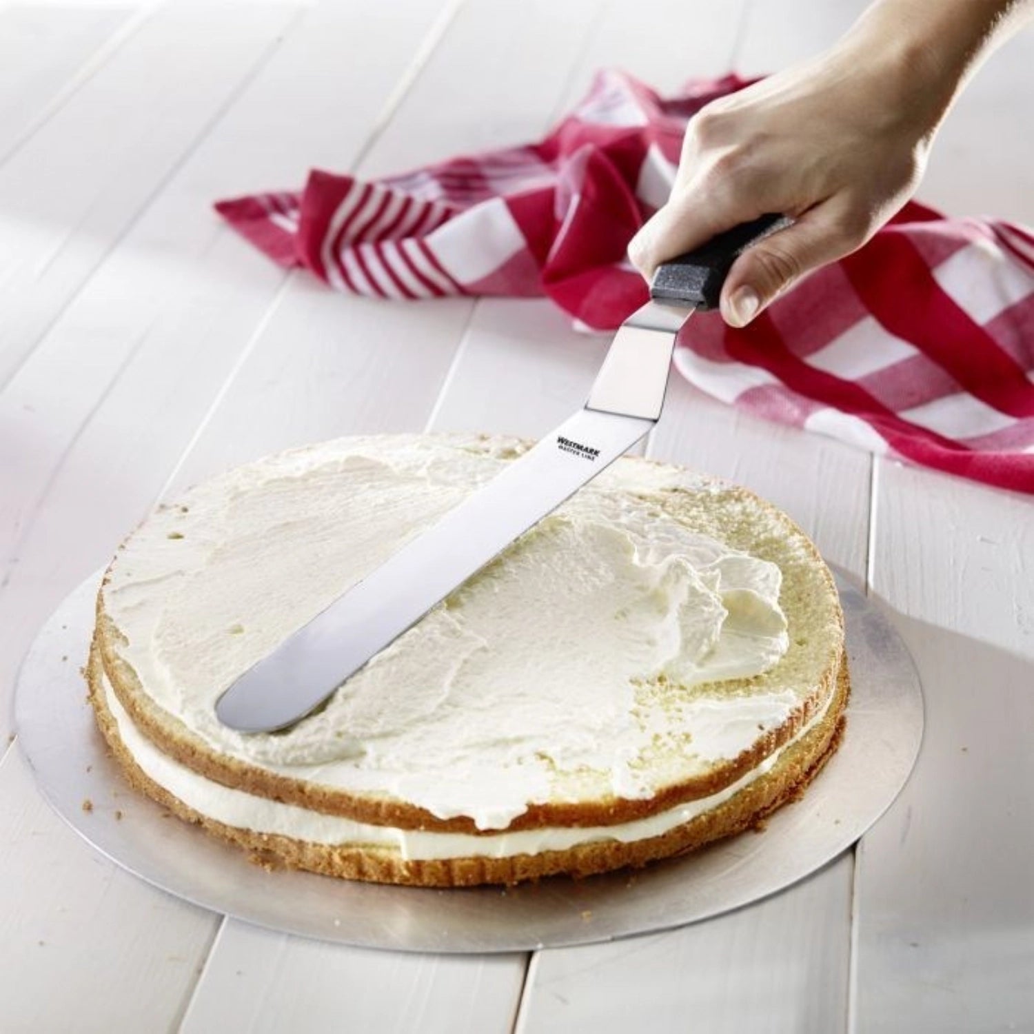 Winkelpalette Master Line von Westmark, 10x3cm, flexibel und gewinkelt, ideal für präzises Backen und Dekorieren von Kuchen.