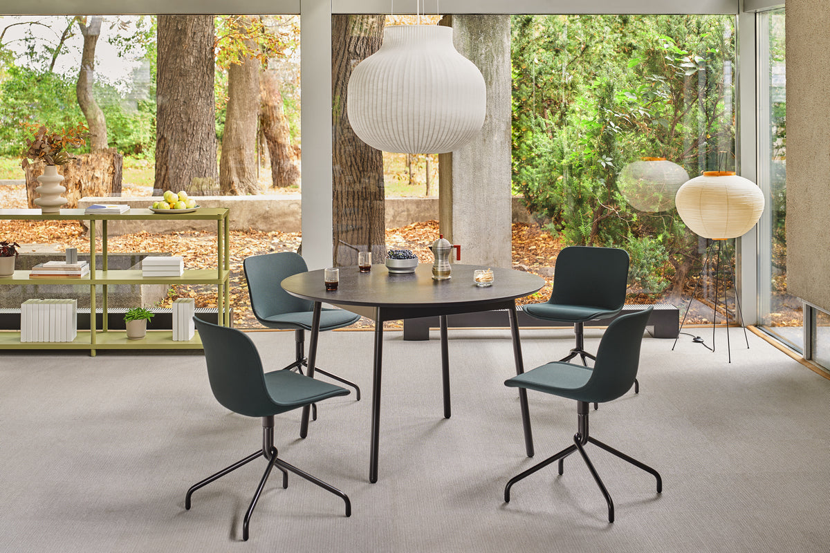 Baltic 2 Classic BLK4P13K - Stuhl Drehbasis in Beige präsentiert im Onlineshop von KAQTU Design AG. Drehstuhl ist von Mdd