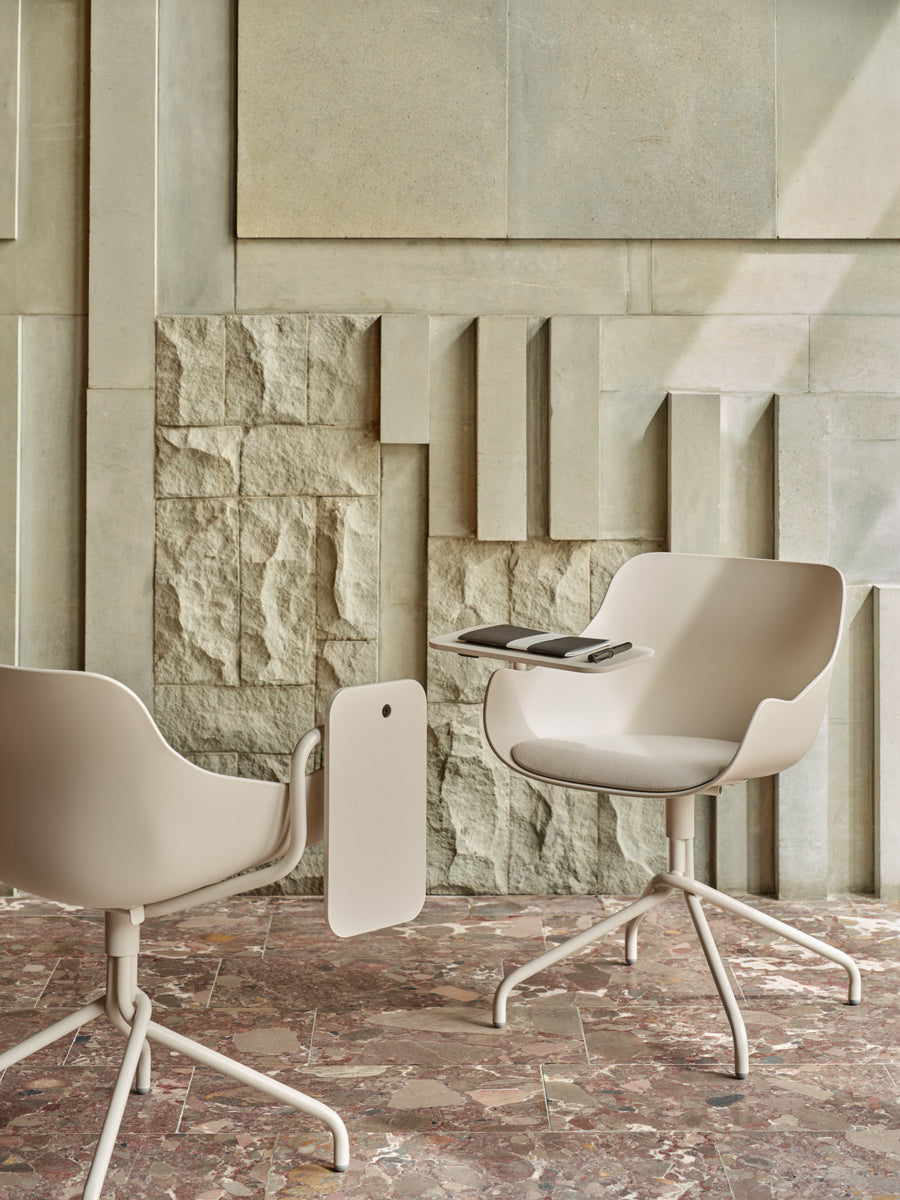 Baltic Remix BL3P19K - Stuhl Drehbasis in Beige präsentiert im Onlineshop von KAQTU Design AG. Drehstuhl ist von Mdd