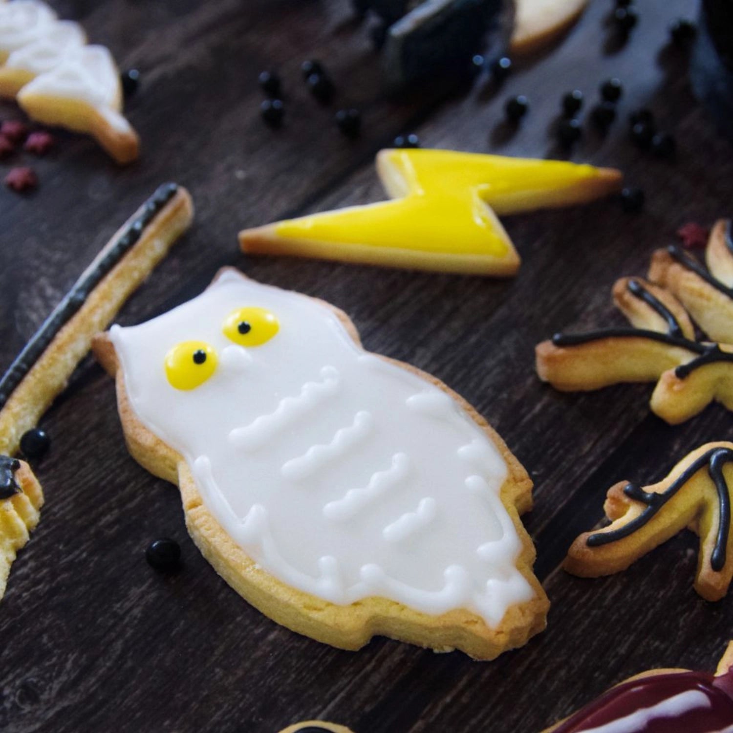 4-teiliges Set von Scrap Cooking mit Ausstechformen in zauberhaften Motiven, perfekt für kreative Backprojekte und magische Snacks.