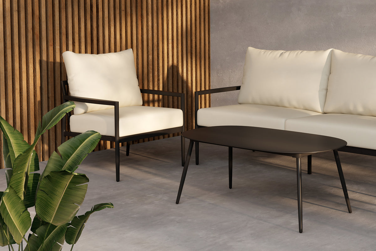 Modernes Taromina Lounge Set aus robustem Aluminium in Schwarz, ausgestattet mit bequemen, hellen Kissen für entspannte Stunden im Freien.