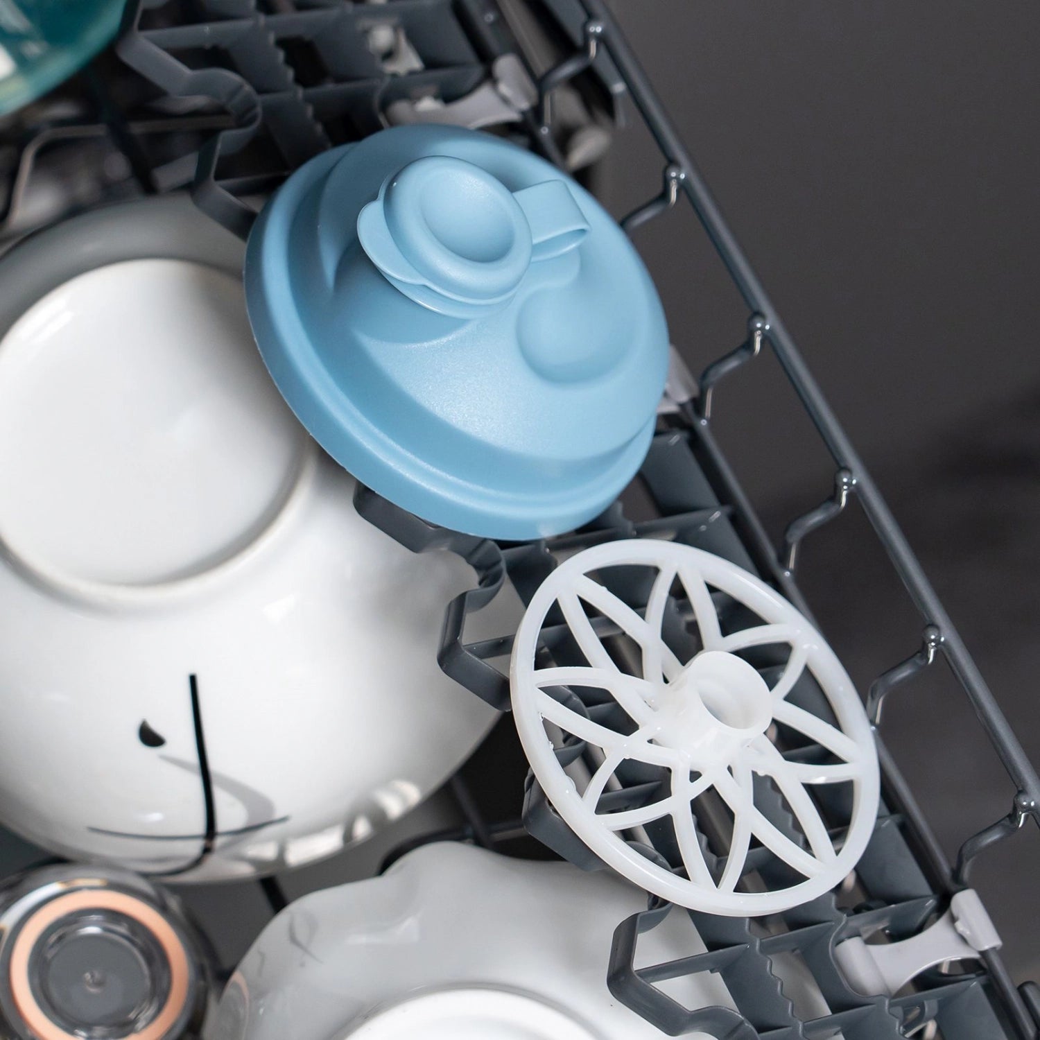 Mixery Dressingshaker 0.5l in Blau von Westmark – praktischer Schüttelbecher für die Zubereitung von Dressings und Saucen, ideal für die Küche.