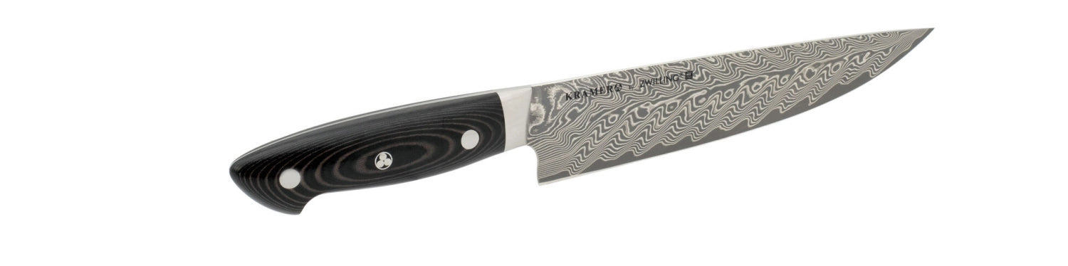 Hochwertiges 20 cm Kochmesser aus der Kramer Euro Serie von Zwilling, ideal für präzises Schneiden und vielseitige Küchenanwendungen.
