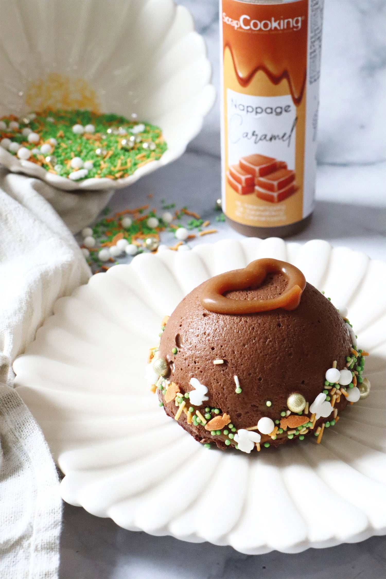 Cremiges Karamell-Topping in 160g Glas von Scrap Cooking, perfekt zum Verfeinern von Desserts und Süßspeisen mit süßem Geschmack.