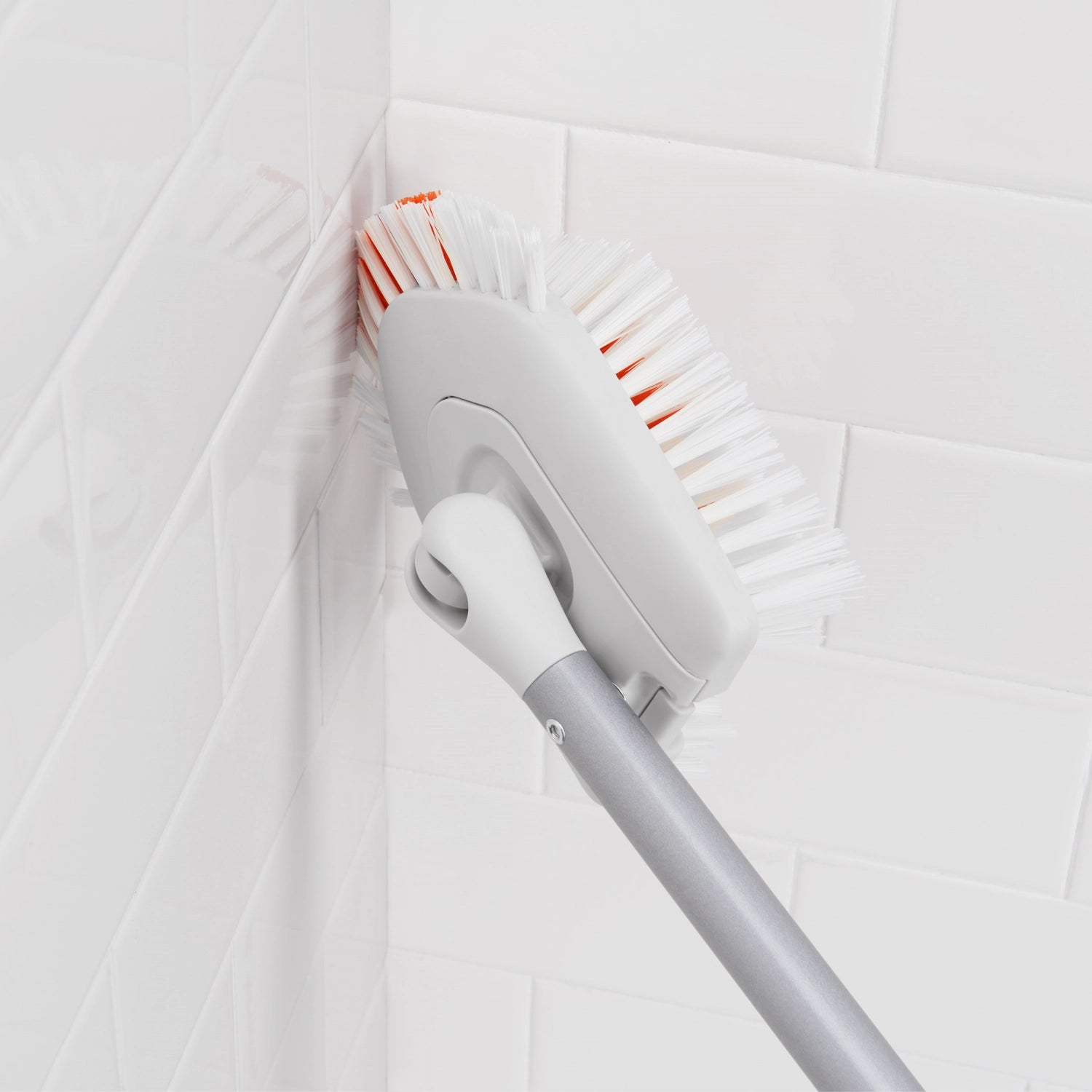 Ersatzkopf für den OXO Good Grips Duschreiniger, optimiert für müheloses Reinigen von Fliesen und Glasoberflächen in Ihrem Badezimmer.