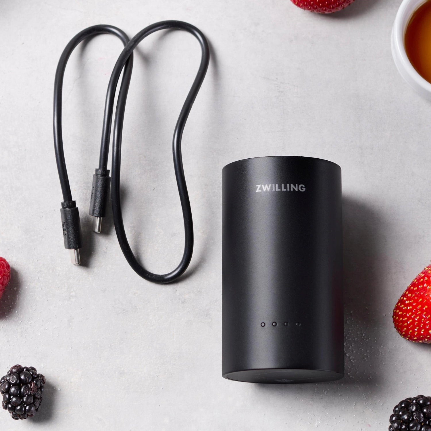 Xtend Kompaktladegerät von Zwilling mit integrierter Powerbank-Funktion, ideal für die Küche, kompakt und leistungsstark.