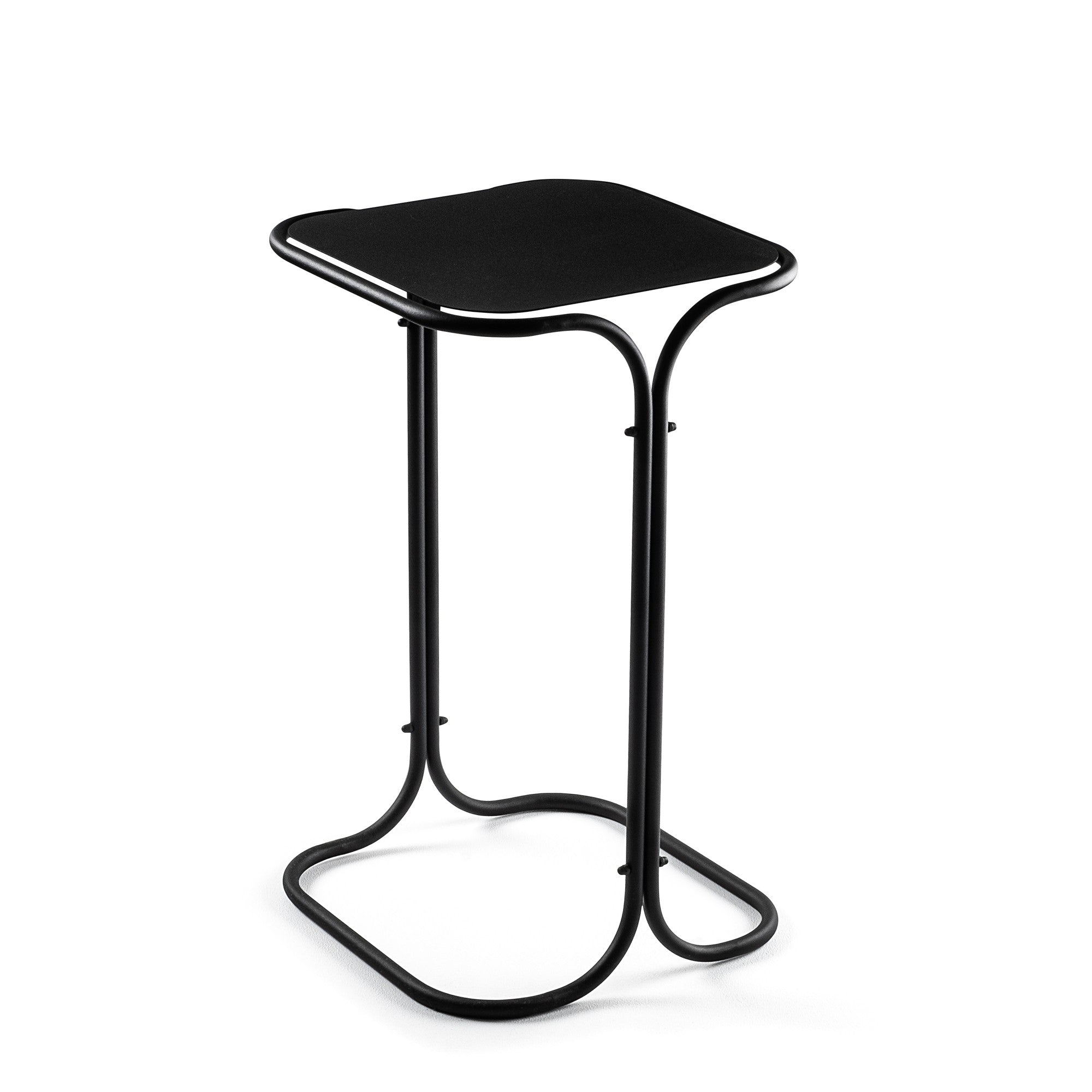 Shb-001 in Schwarz präsentiert im Onlineshop von KAQTU Design AG. Beistelltisch ist von Hanah Home
