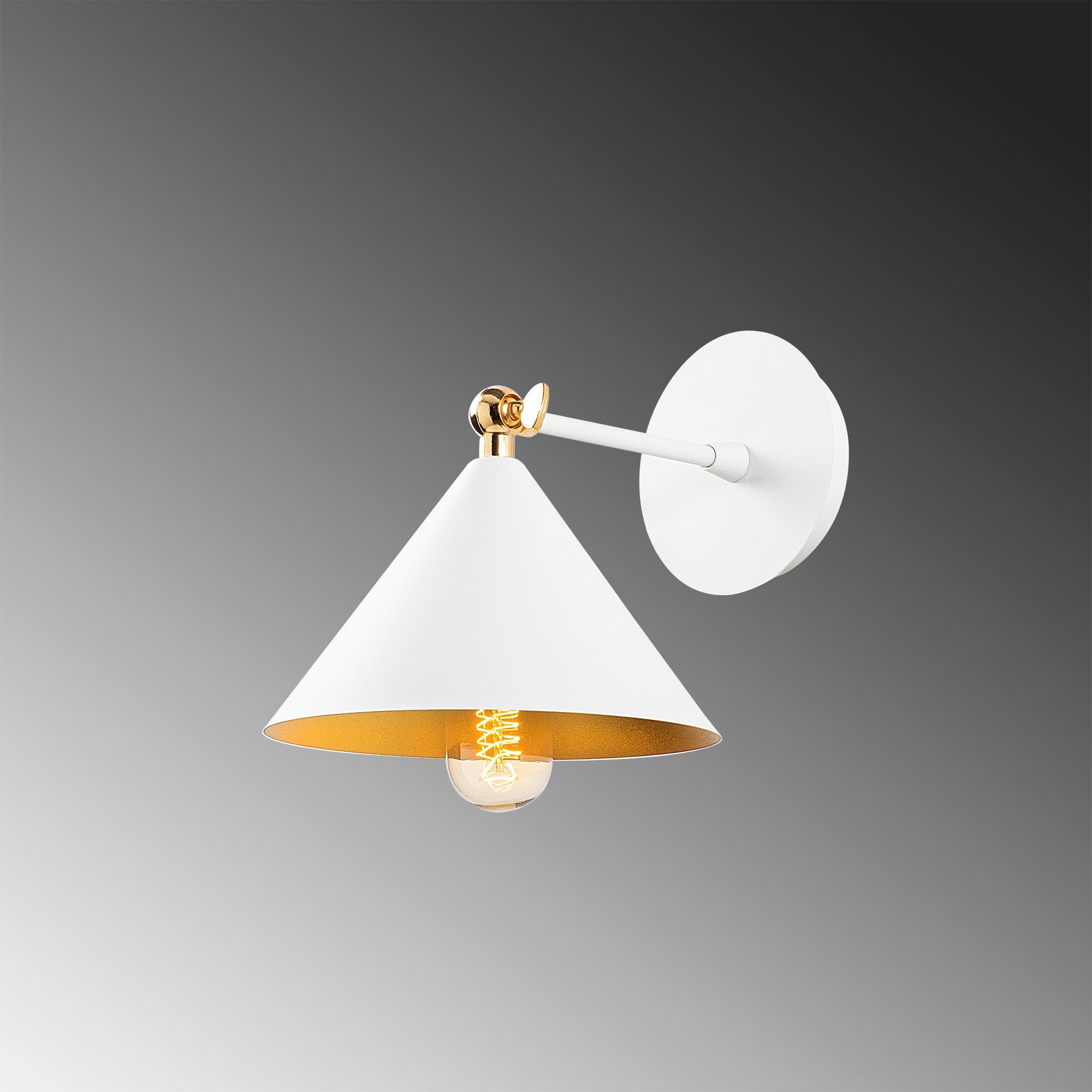Erleben Sie die Berceste Wandleuchte von Opviq in elegantem Weiß – ein modernes skandinavisches Lichtdesign, das Wärme und Stil in Ihr Zuhause bringt.