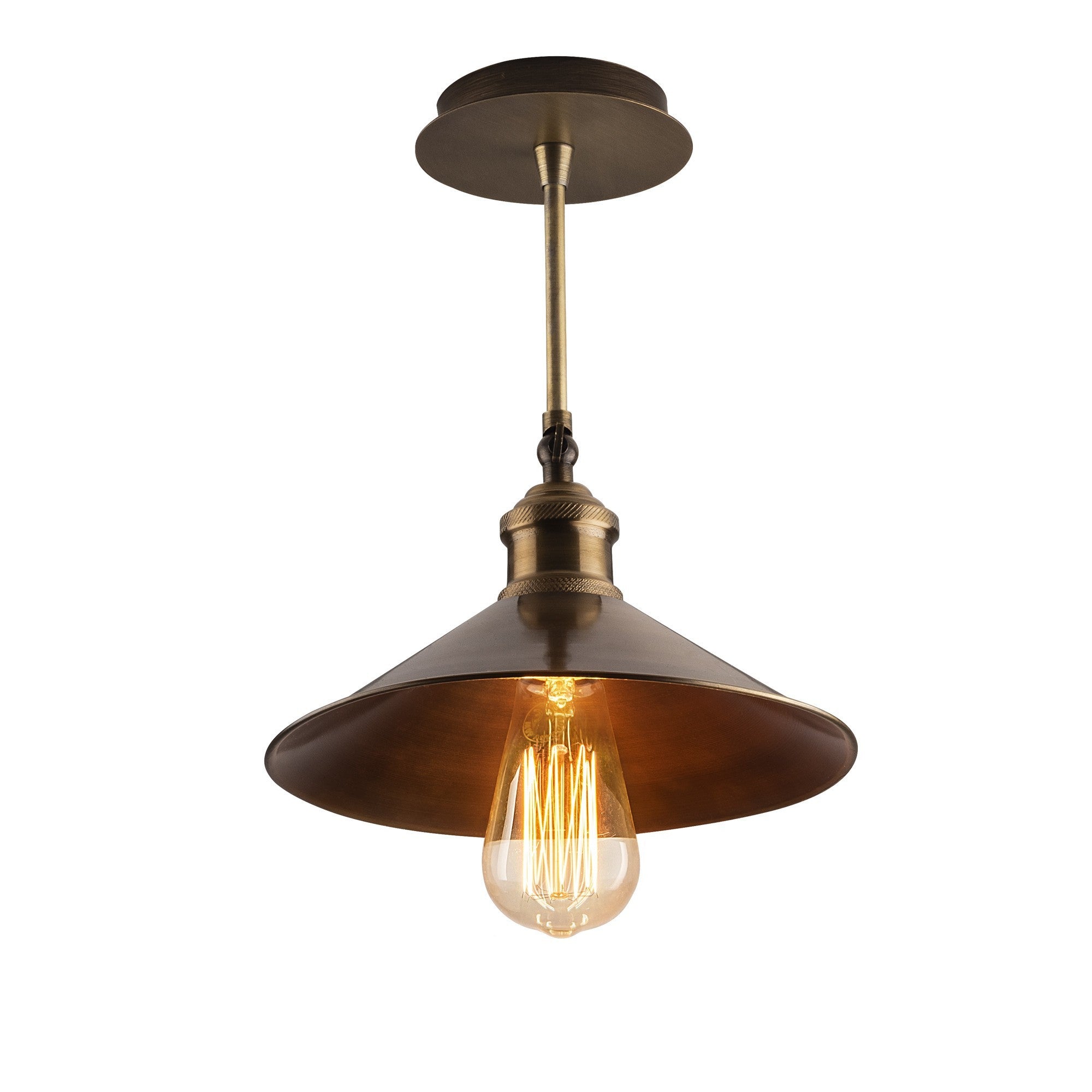 Erleben Sie die Berceste Pendelleuchte von Opviq – ein eleganter Vintage-Kronleuchter, der jeden Raum mit warmem Licht und skandinavischem Flair bereichert.
