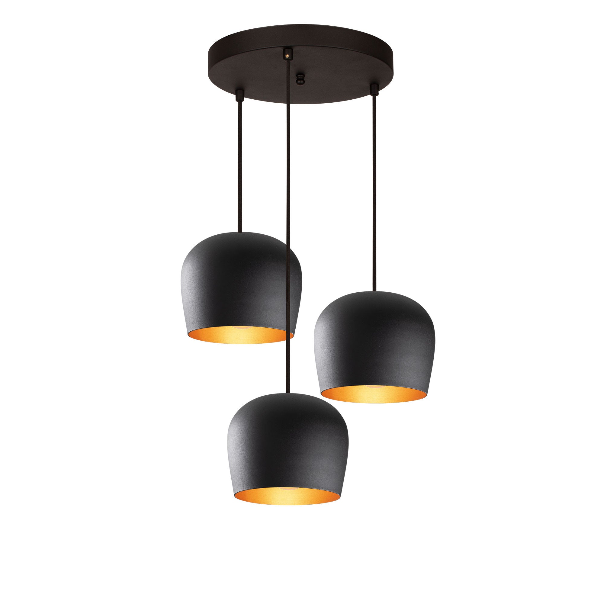 Verleihen Sie Ihrem Zuhause mit der Berceste Pendelleuchte von Opviq in Schwarz einen Hauch von Eleganz und modernem Industrie-Chic.