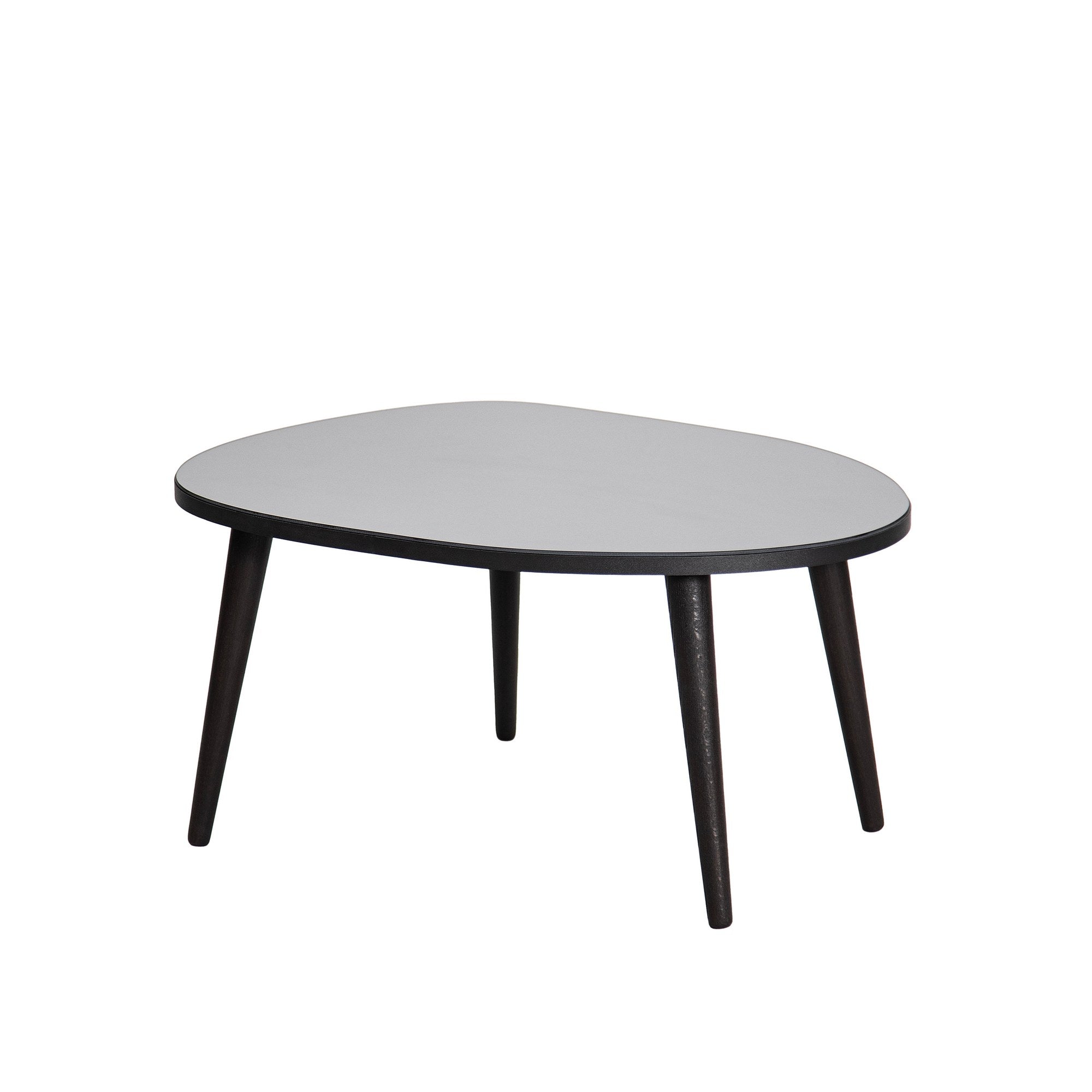 Gusto - Black, Fume in Schwarz
Rauch präsentiert im Onlineshop von KAQTU Design AG. Beistelltisch ist von Hanah Home
