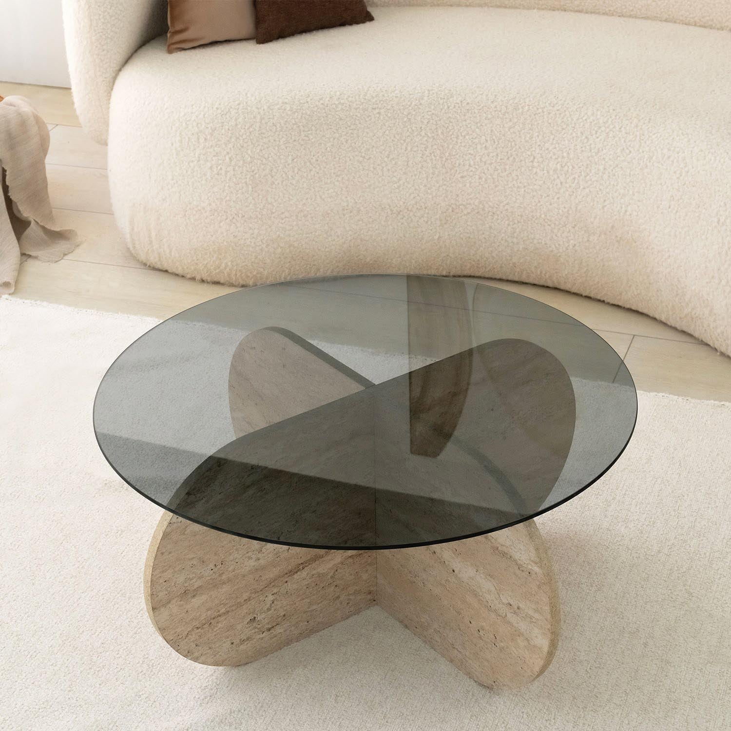 Moderner Bubble Sofatisch aus Travertin Fume von Hanah Home, perfekt für einladende Wohnzimmer und zeitgemäße Designs.