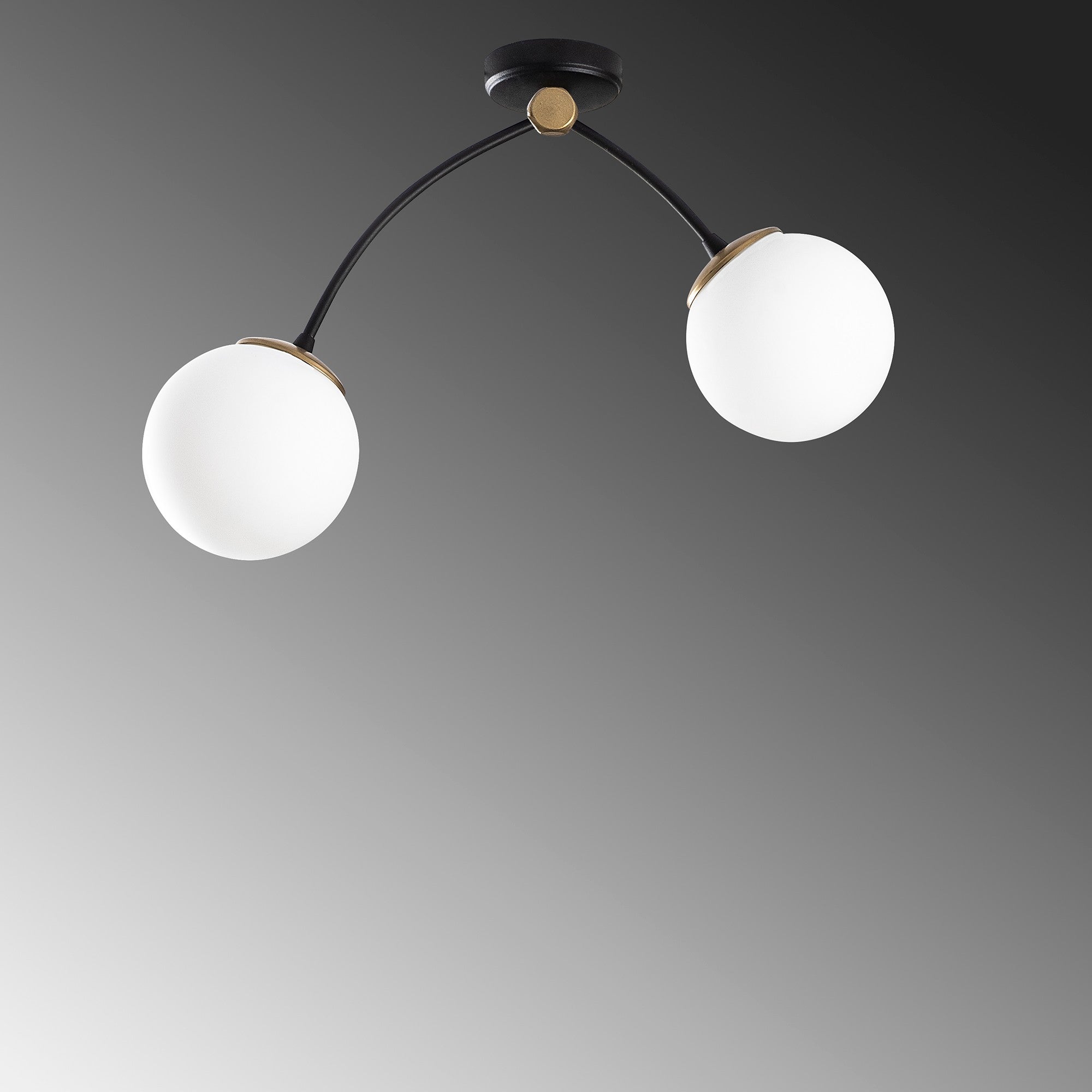 Entdecken Sie die Kromozom Deckenleuchte von Opviq in Weiß Schwarz – ein stilvolles Highlight, das Eleganz und modernes Design in Ihr Zuhause bringt.
