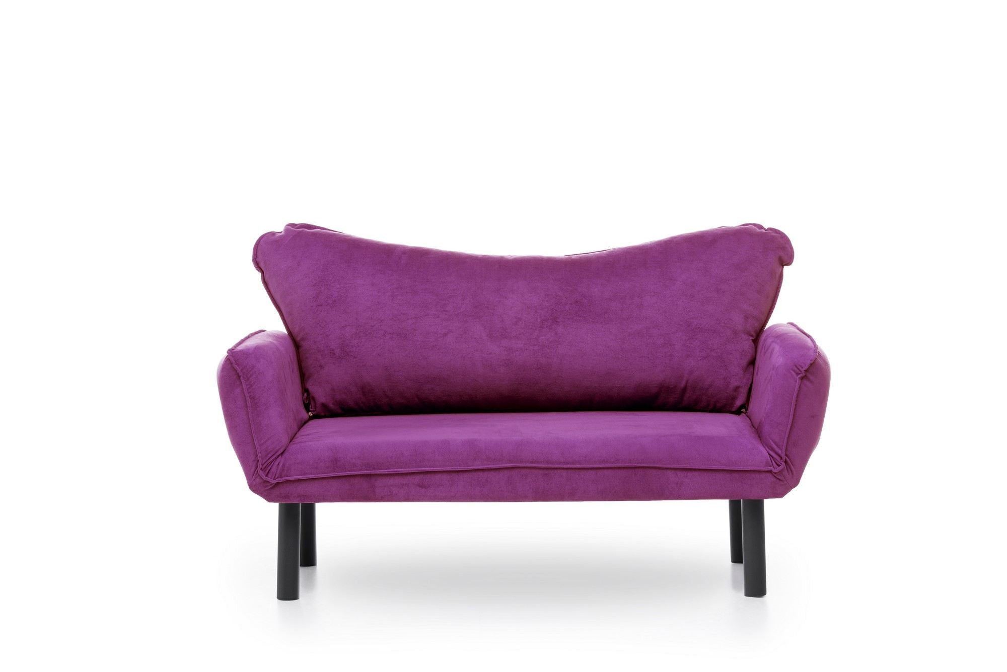 Entdecken Sie das stilvolle Chatto Bettsofa in Lila – ideal für kleine Räume, bietet es Komfort und Funktionalität für Gäste und entspannte Abende.