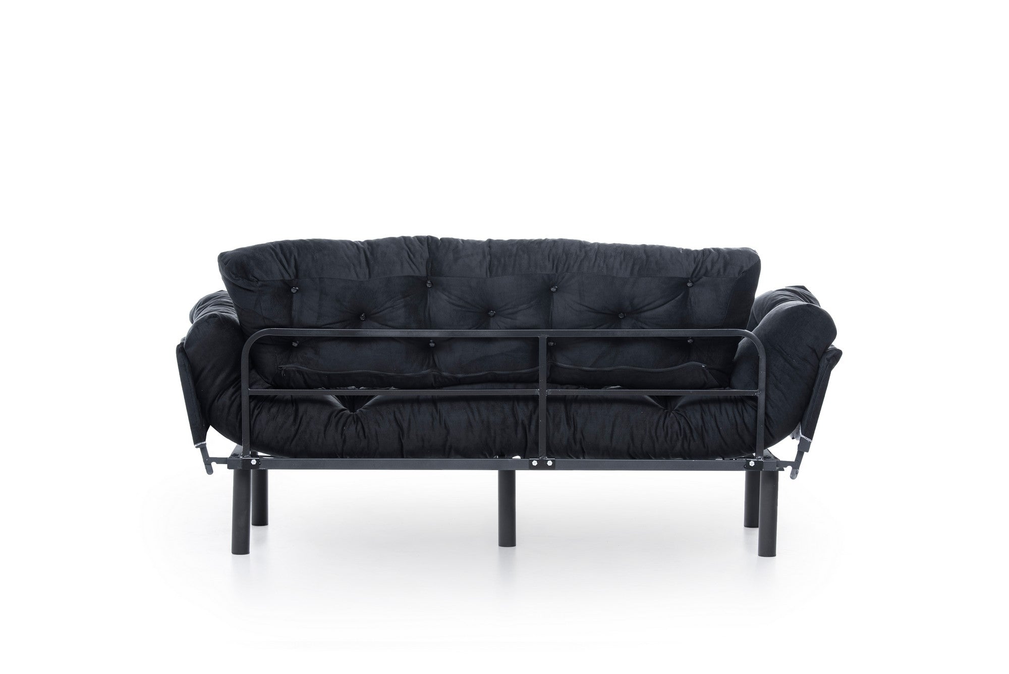 Stylisches Nitta Triple Bettsofa in elegantem Schwarz, perfekt für entspannte Abende und als komfortable Schlaflösung für Übernachtungsgäste.