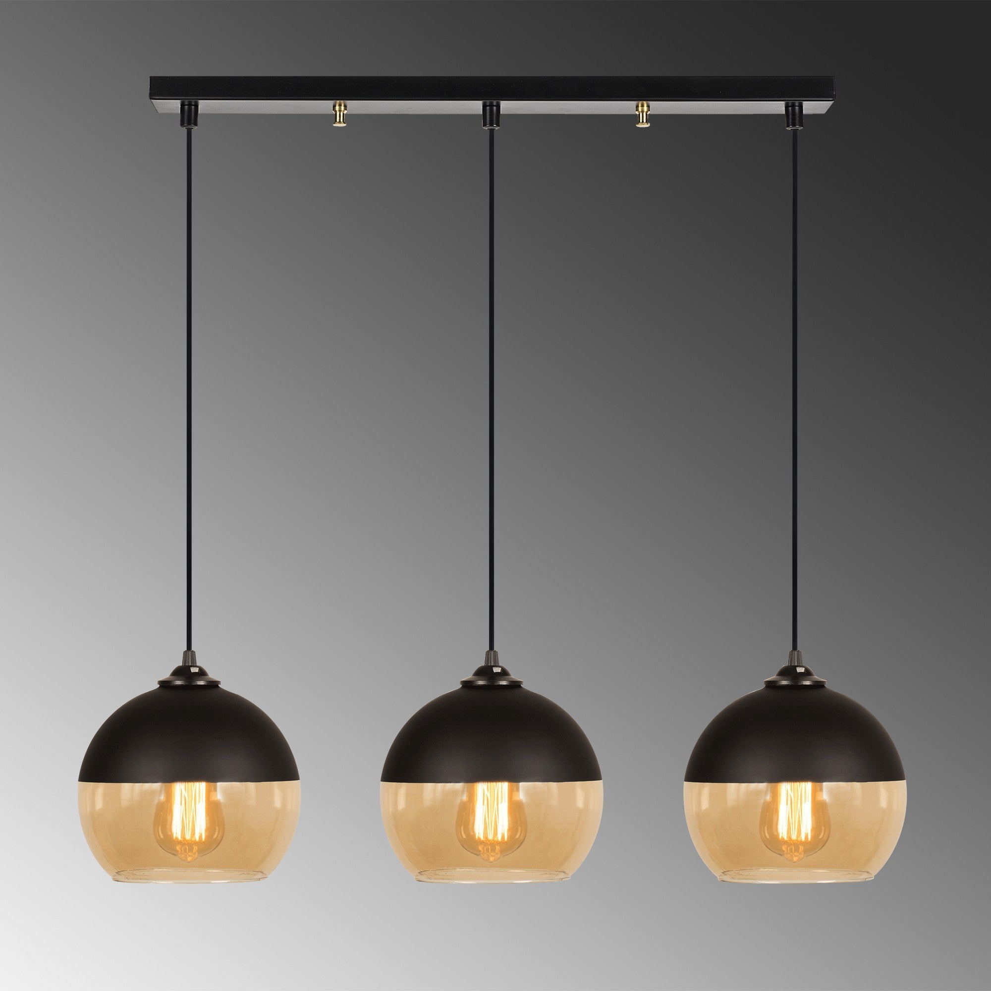Erleben Sie die Camini Pendelleuchte von Opviq in elegantem Schwarz-Honig – ein zeitloses Designstück, das jeden Raum mit nostalgischem Flair bereichert.