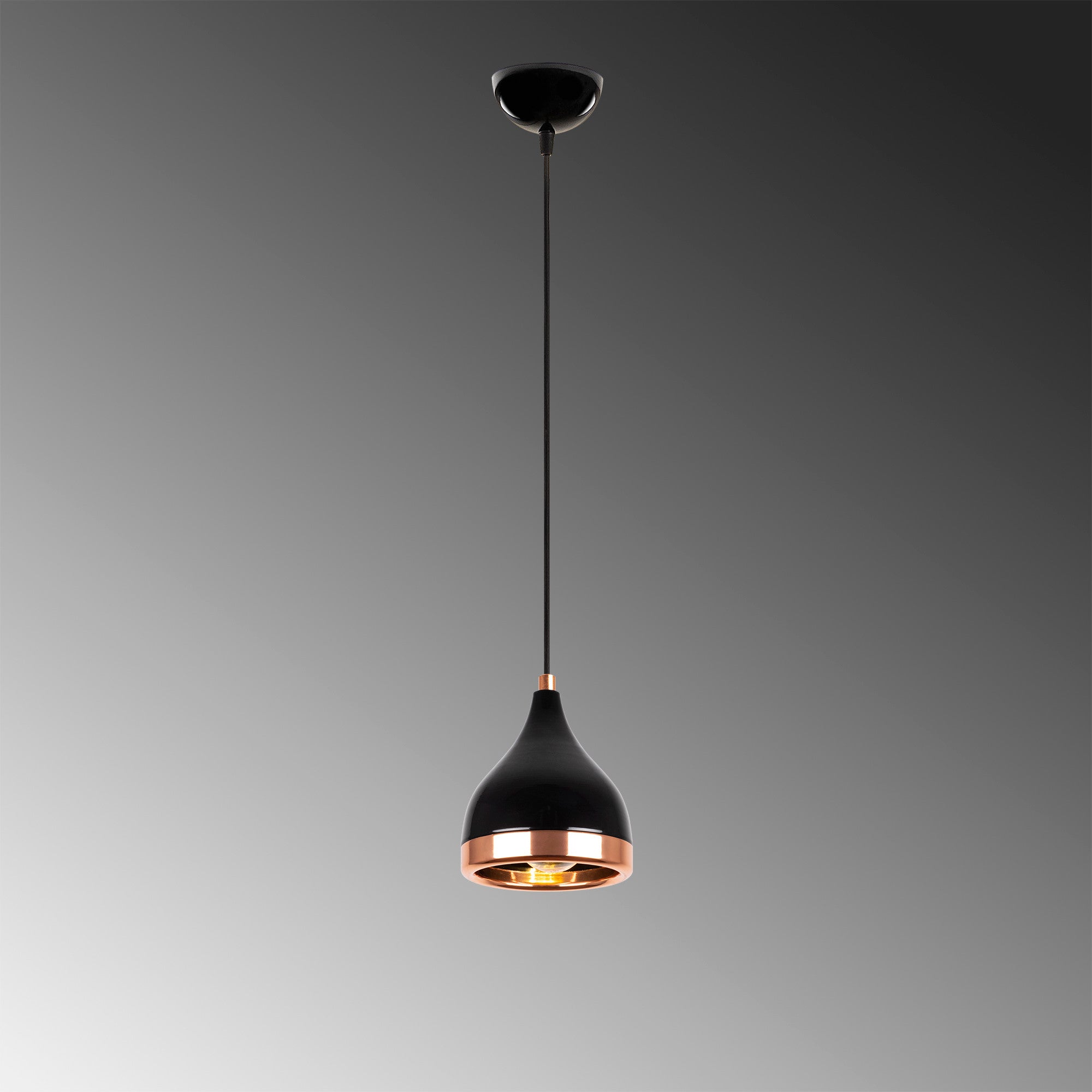 Yıldo - 7000 in Schwarz
Kupfer präsentiert im Onlineshop von KAQTU Design AG. Pendelleuchte ist von Opviq