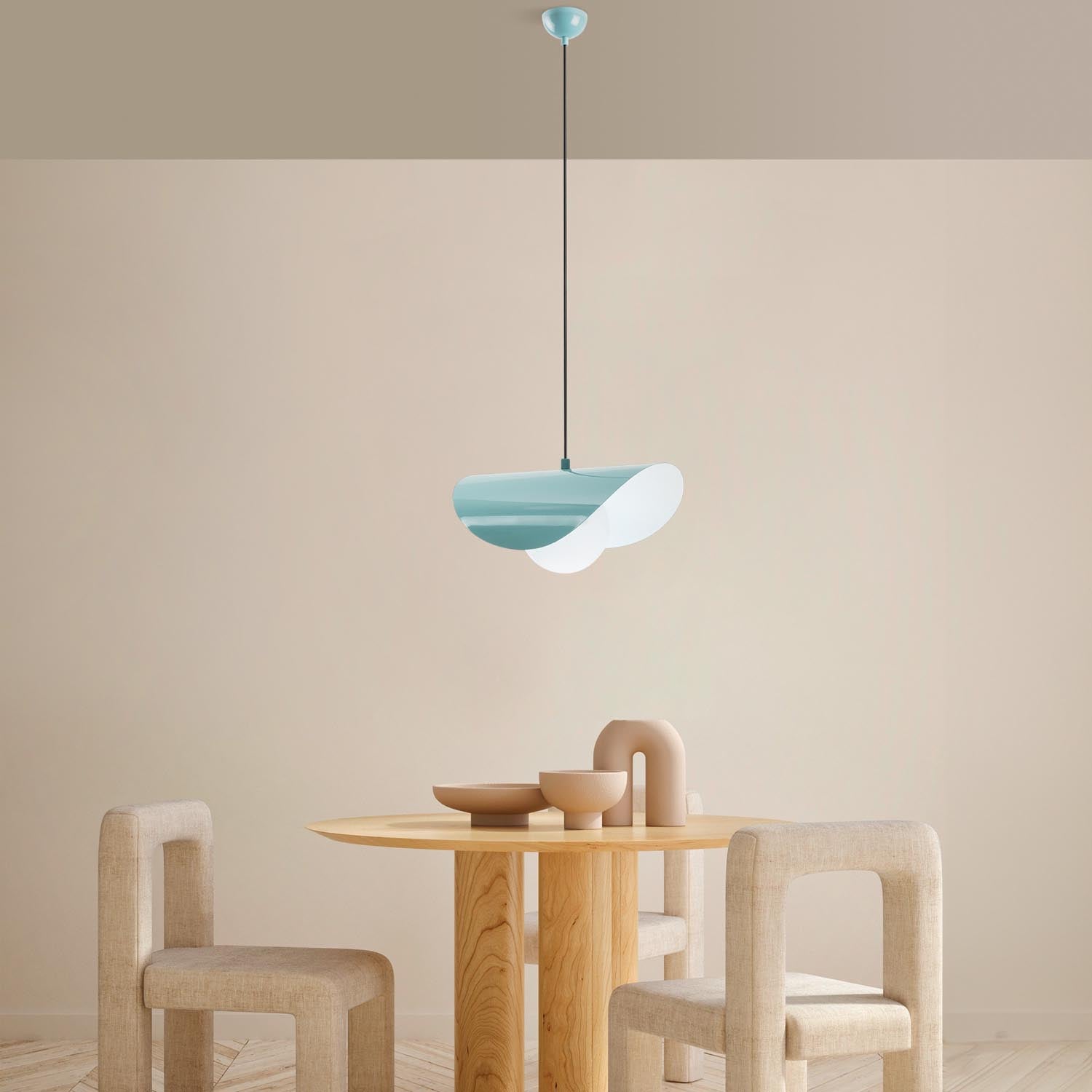 Entdecken Sie die Vatoz Pendelleuchte in Türkis von Opviq – ein elegantes Design-Highlight für Ihr Zuhause, das jeden Raum verzaubert.
