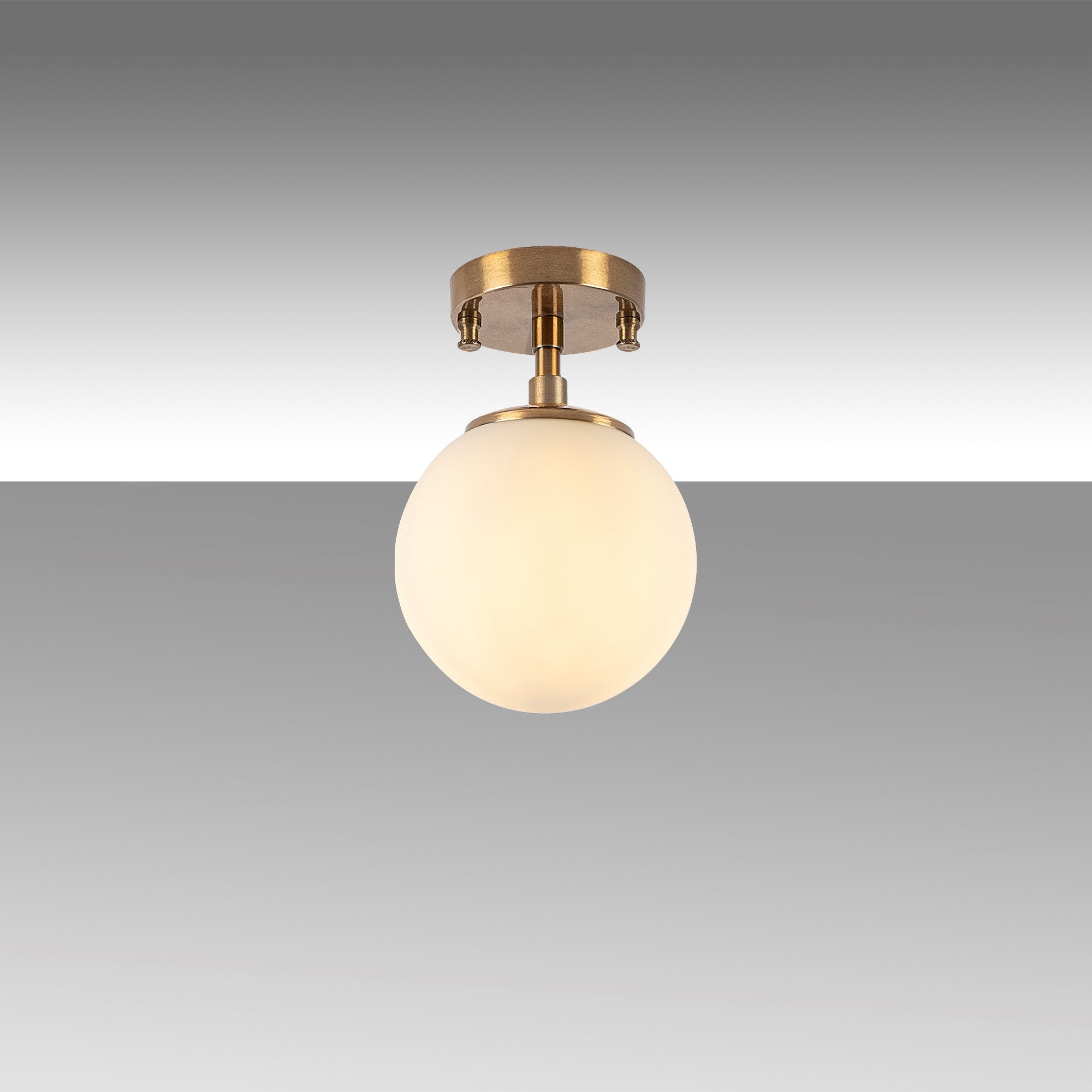 Entdecken Sie die Atmaca Pendelleuchte von Opviq – ein stilvolles Vintage-Highlight, das jeden Raum mit warmem Licht und zeitloser Eleganz bereichert.