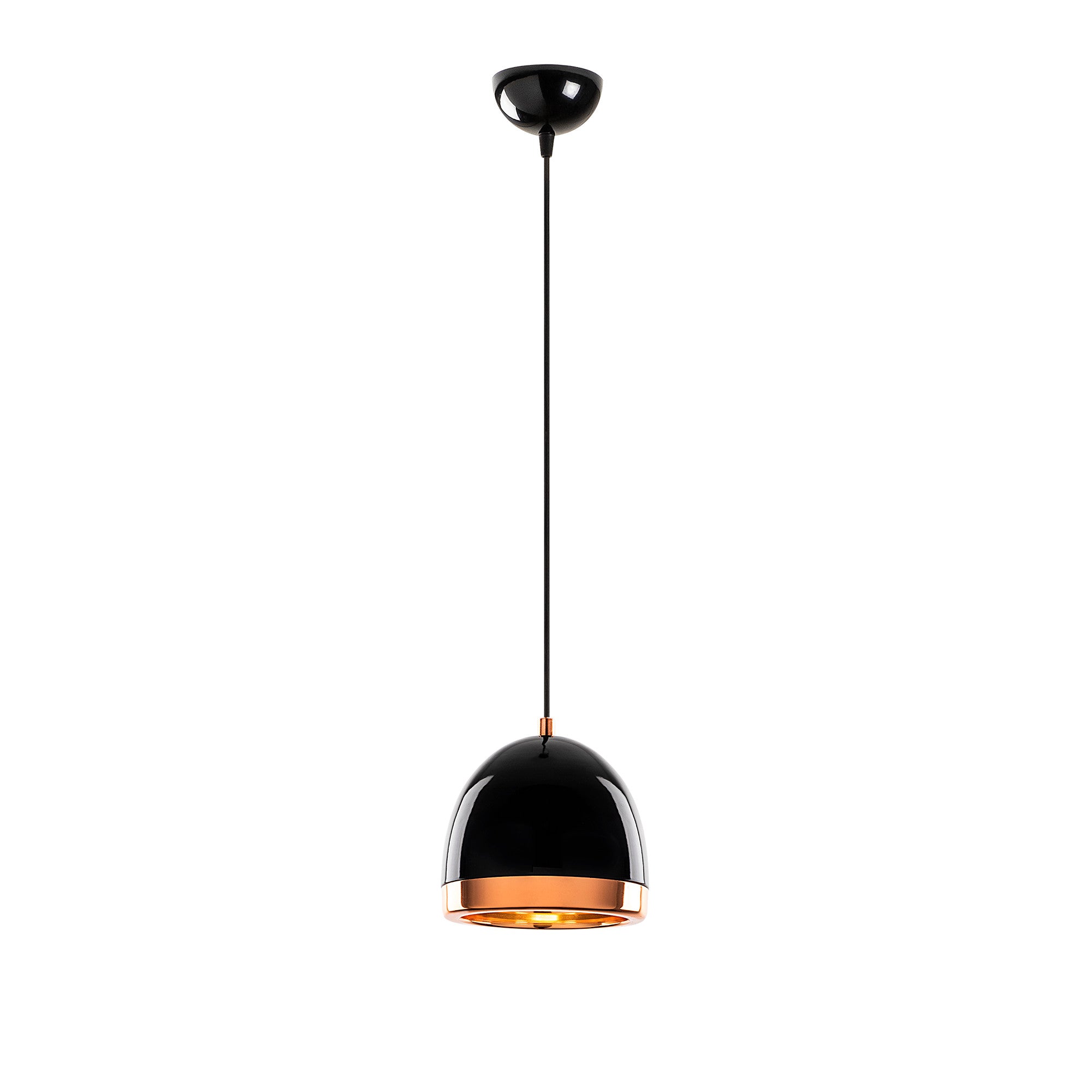 Die Mugo Pendellampe in Schwarz Gold von Opviq vereint modernes Design mit luxuriösem Flair und setzt elegante Akzente in Ihrem Zuhause.