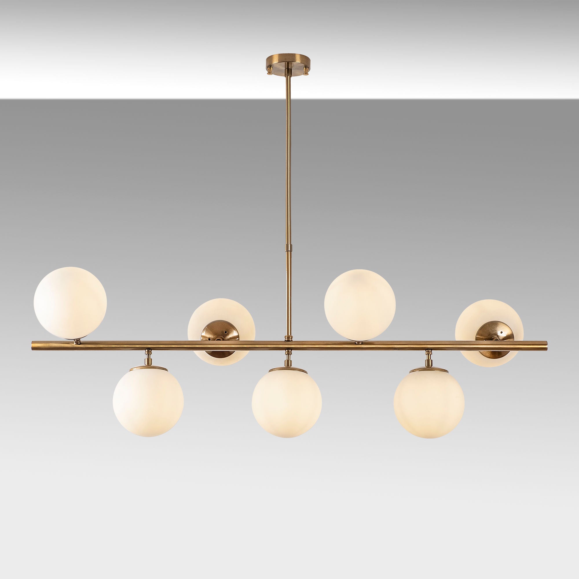 Elegante Fazli Deckenlampe im Vintage-Stil von Opviq, ideal für gemütliche Beleuchtung und charmante Wohnraumgestaltung.