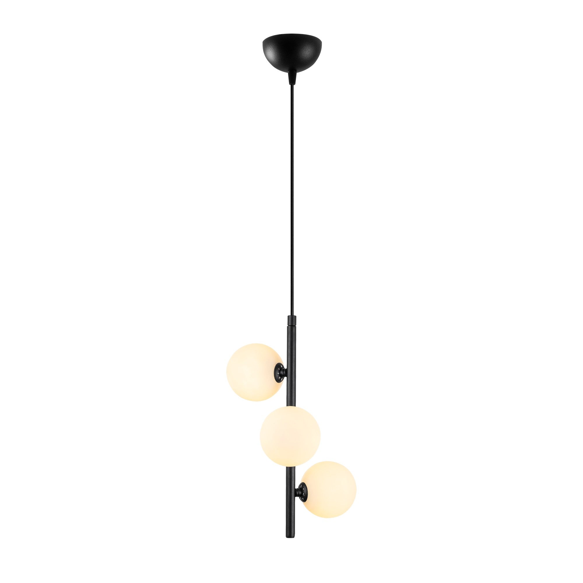 Entdecken Sie die Domino Pendelleuchte von Opviq – ein stilvolles Highlight in Schwarz-Weiß, das jeden Raum mit modernem Flair und Eleganz bereichert.
