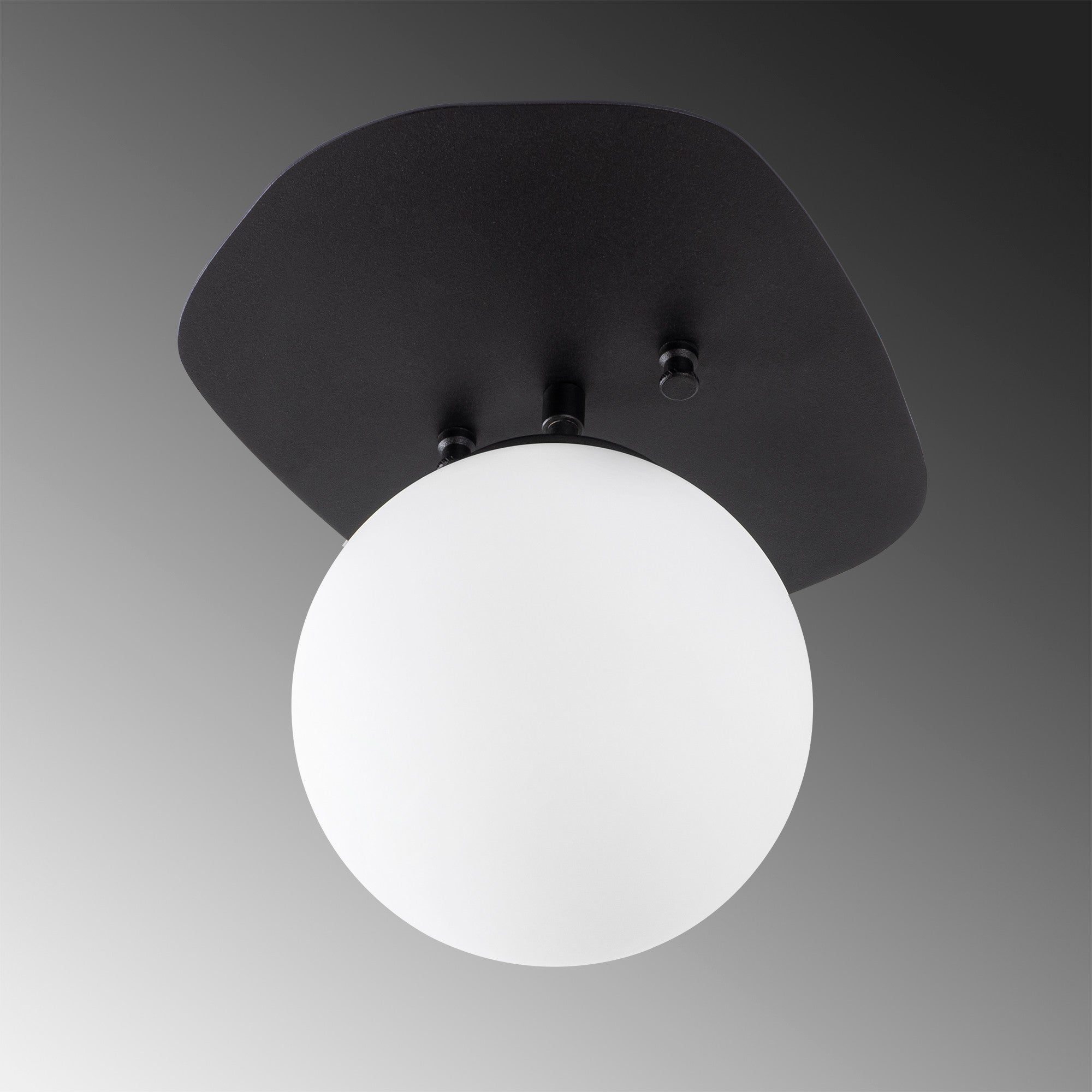 Setzen Sie mit der Well Pendelleuchte in Schwarz-Gelb von Opviq stilvolle Akzente. Ihr modernes Design verwandelt jeden Raum in ein elegantes Highlight!