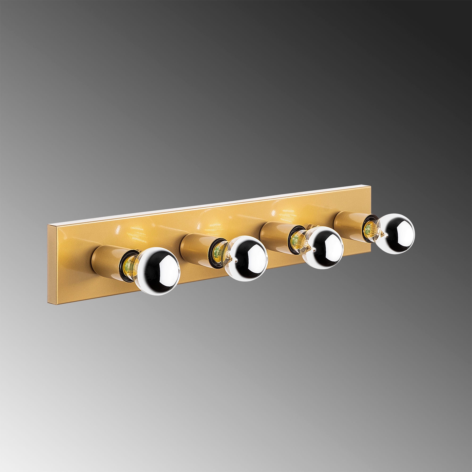 Elegante goldene Mirro Wandleuchte von Opviq, die stilvolle Akzente setzt und jedem Raum einen luxuriösen Touch verleiht.