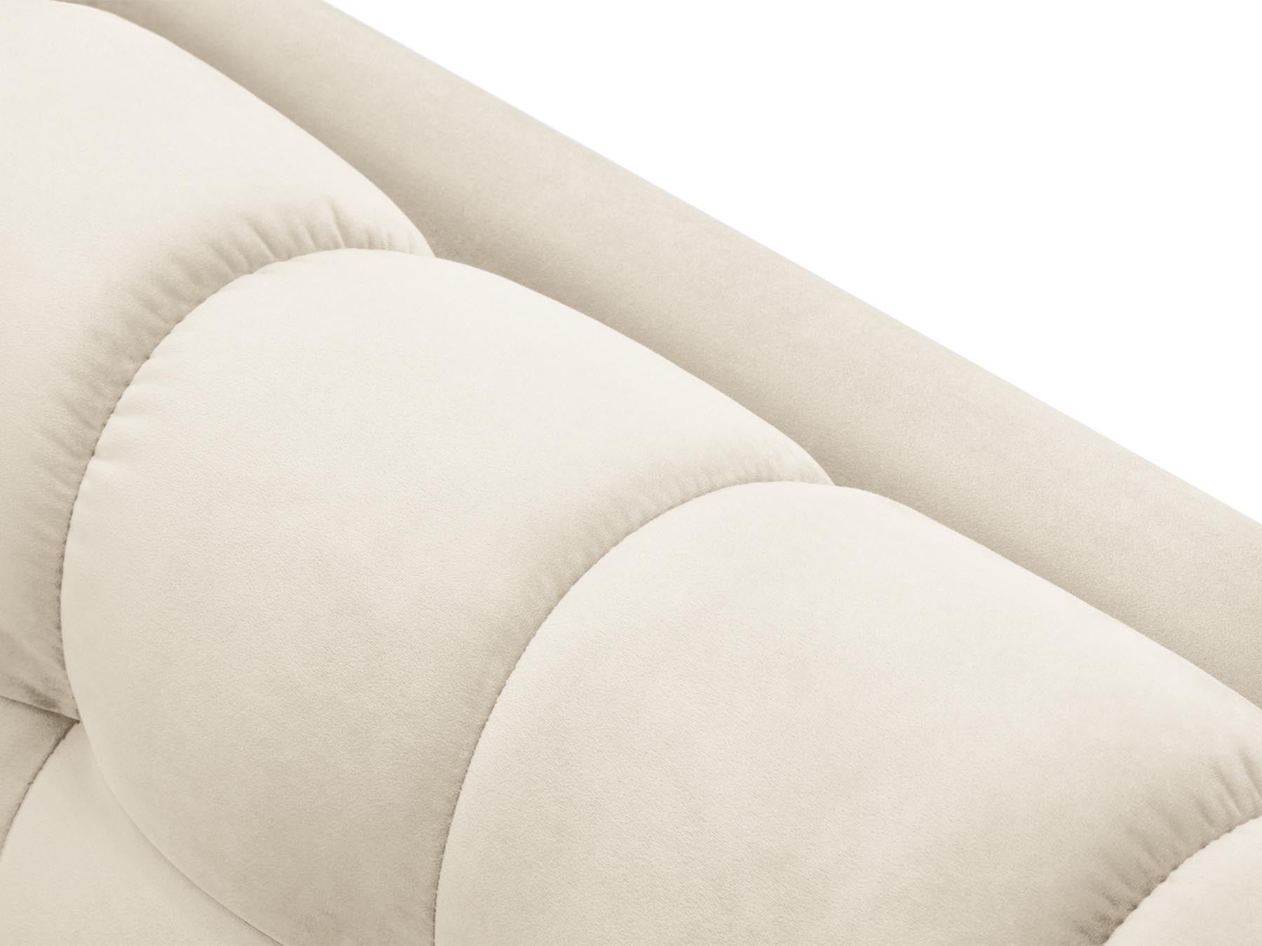 Elegantes 4-Sitzer Sofa Bali in sanftem Beige, ideal für entspannte Abende und geschmackvolle Wohnräume, erhältlich bei Cosmopolitan Design.