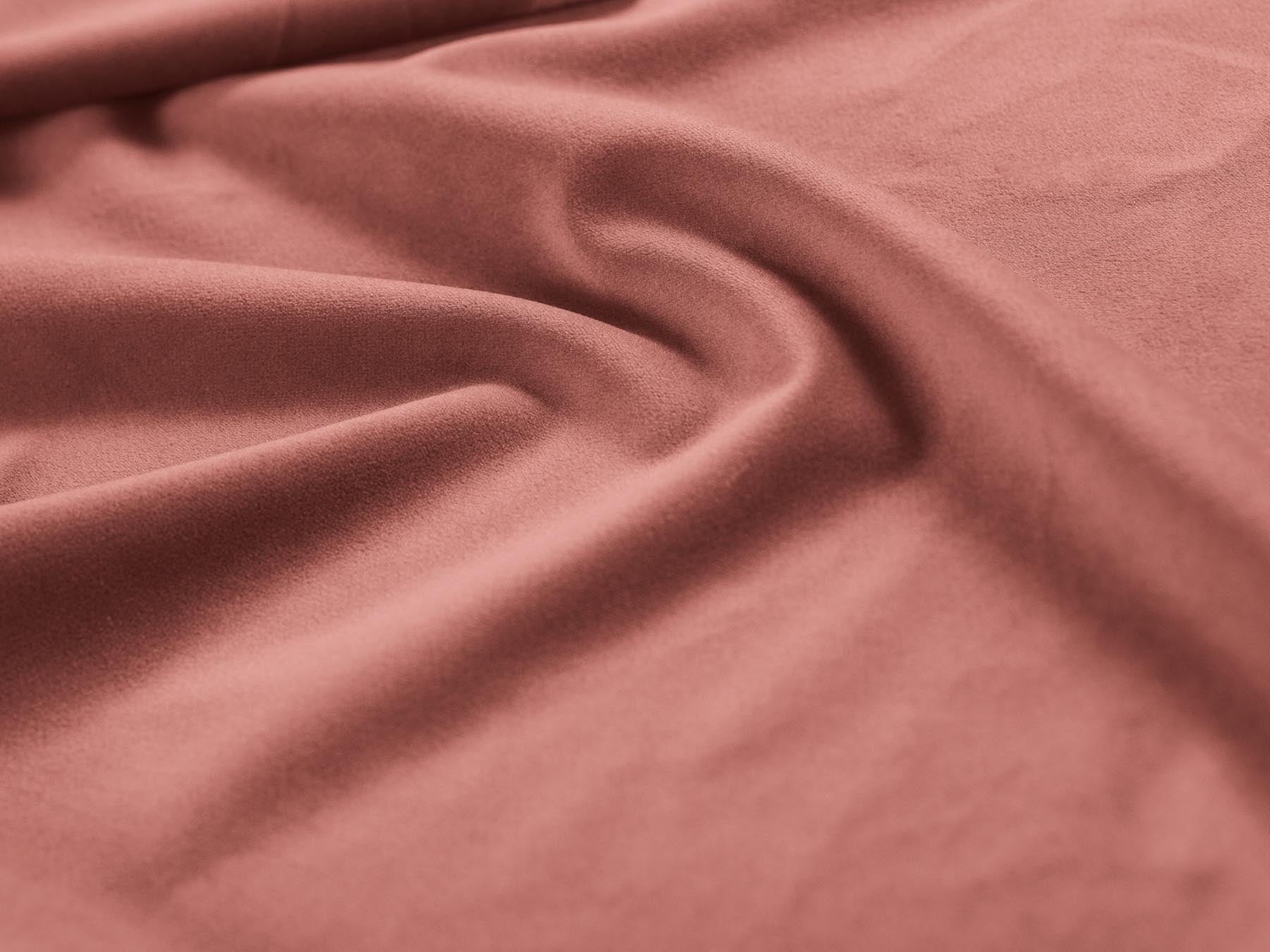 Elegantes 5-Sitzer Ecksofa rechts Bali in lebhaftem Pink-Bluvel, ideal für gemütliche Abende und ein modernes Wohnambiente.