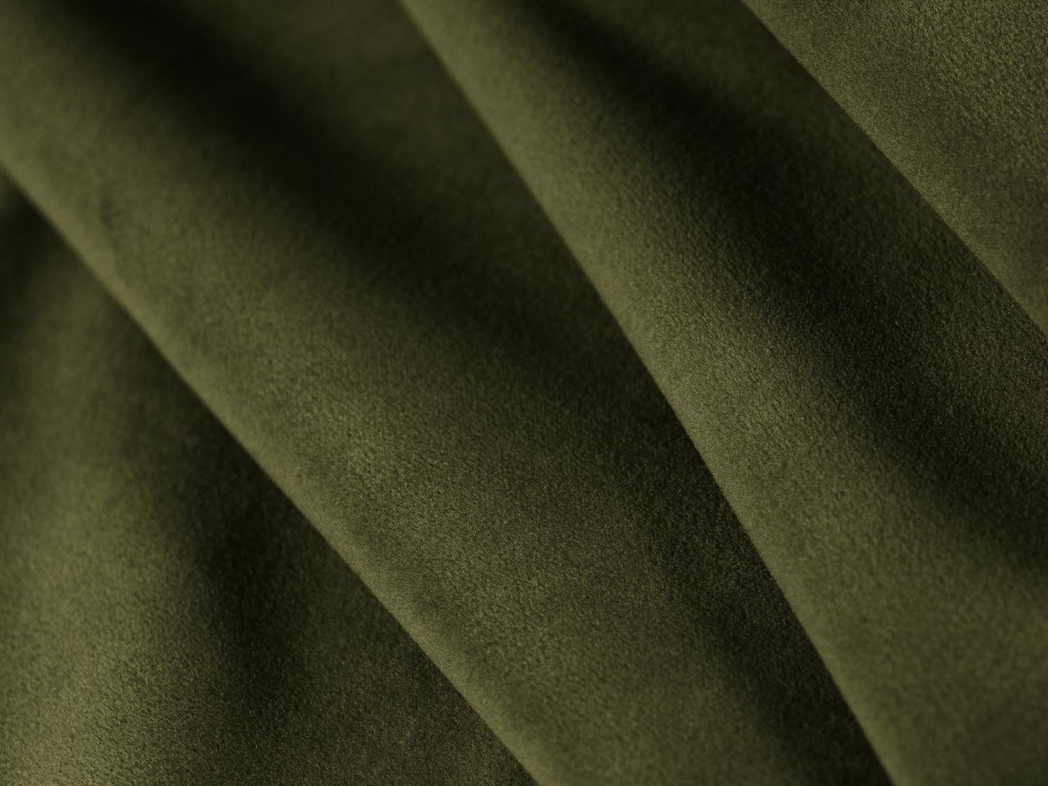 Elegantes Belfast Velour Panoramic Sofa in Army Green, 4-Sitzer mit cleverem Stauraum und flexibler Schlaffunktion für zusätzlichen Komfort.