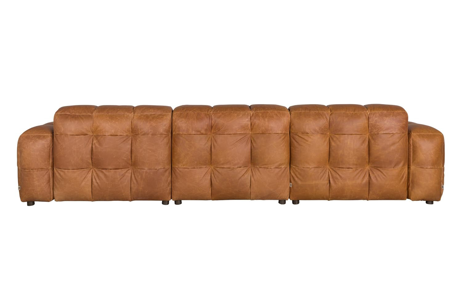 Elegantes 4,5-Sitzer Sofa Hackman von Dutchbone, kombiniert Retro-Charme mit hochwertigem Velours für ein gemütliches Wohnambiente.