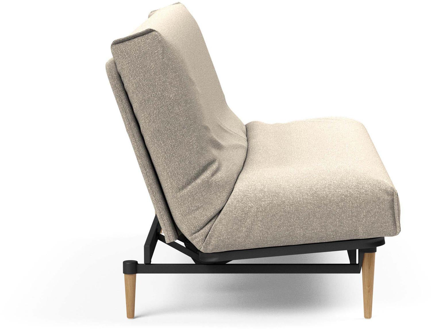 Elegantes Colpus Bettsofa 140 im Nordic Cover Classic Stil, perfekt für entspannte Abende und geschmackvolle Einrichtung.