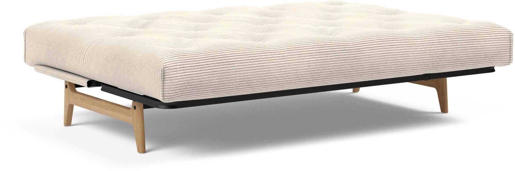 Elegantes Aslak 140 Bettsofa Nordic Spring von Innovation Living, perfekt für entspannte Stunden und modernes Wohndesign.