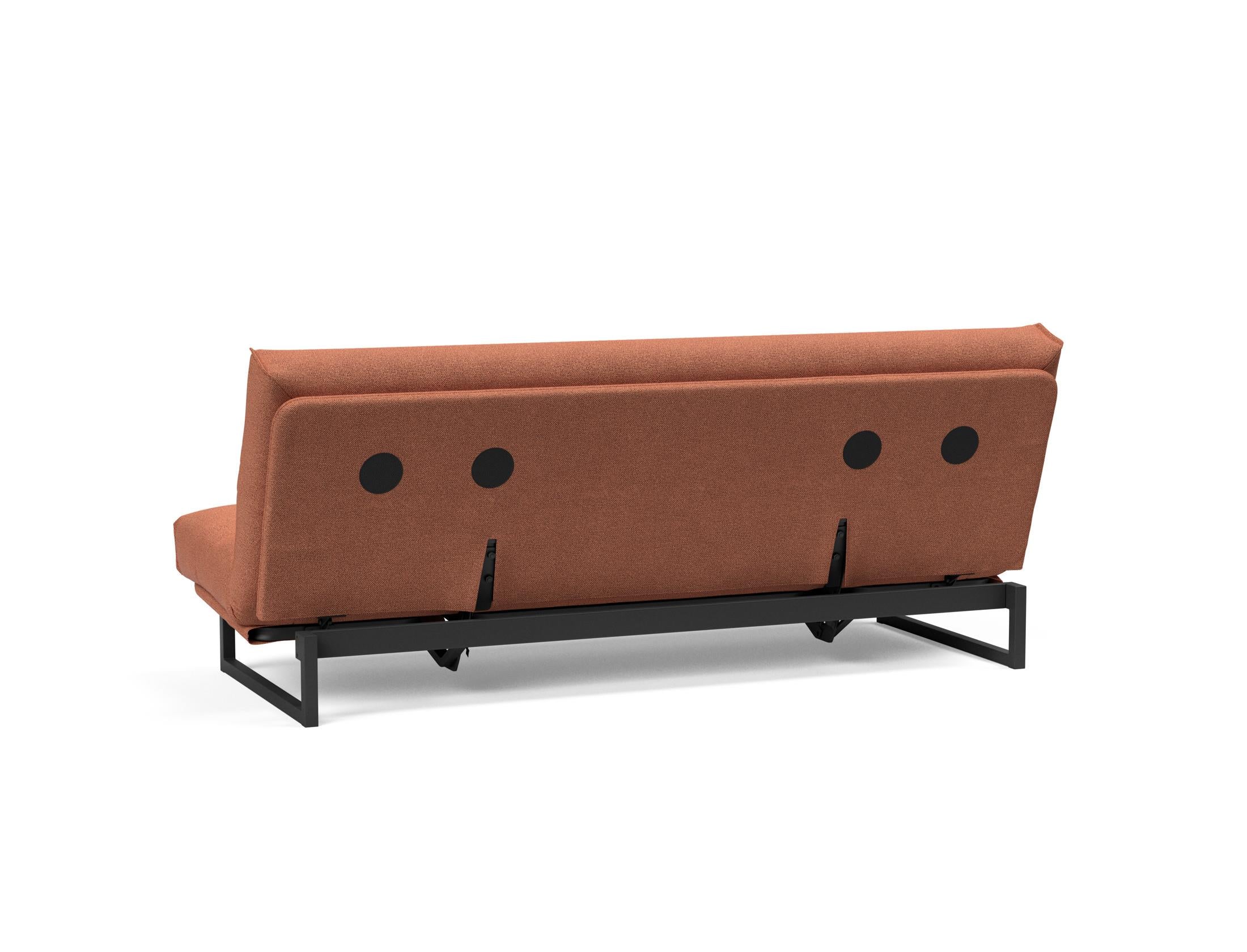 Elegantes Fraction 120 Bettsofa mit Nordic Cover und Soft Spring, ideal für stilvolle Wohnräume und entspannte Stunden.