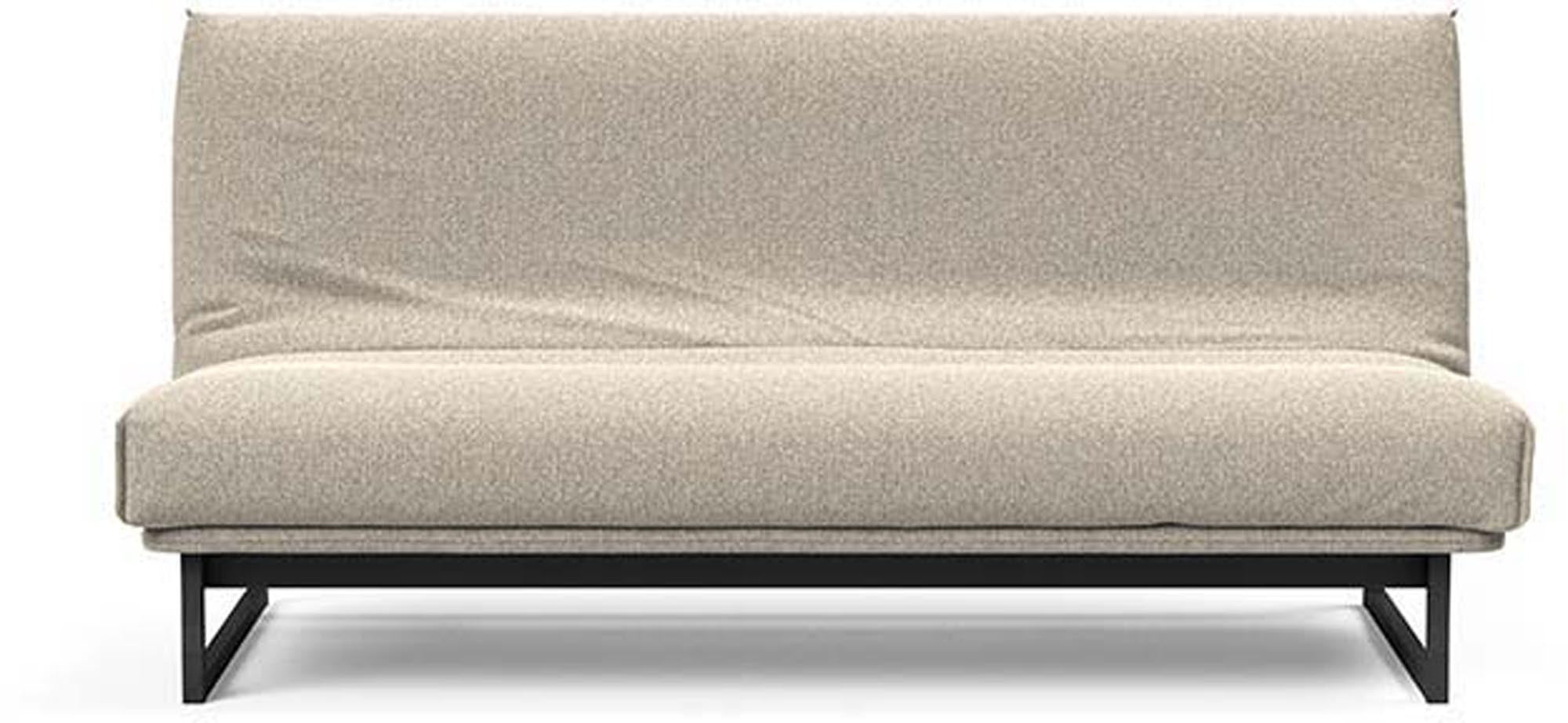 Stylisches Fraction 140 Bettsofa mit Nordic Cover von Innovation Living – perfekt für stilvolle Wohnräume und entspannte Stunden.