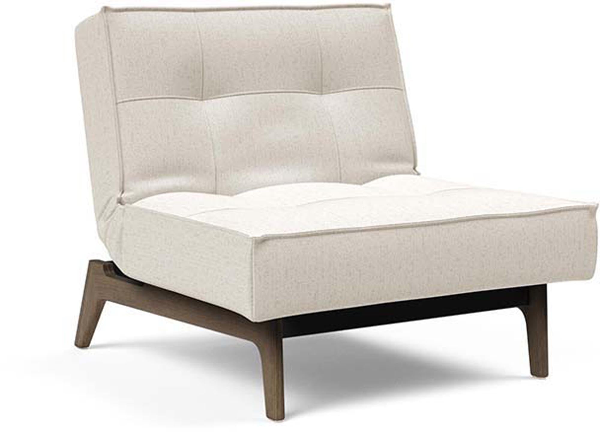 Stylischer Splitback Eik Sessel von Innovation Living, perfekt für zeitgemäße Interiors, bietet Komfort und vielseitige Nutzungsmöglichkeiten.