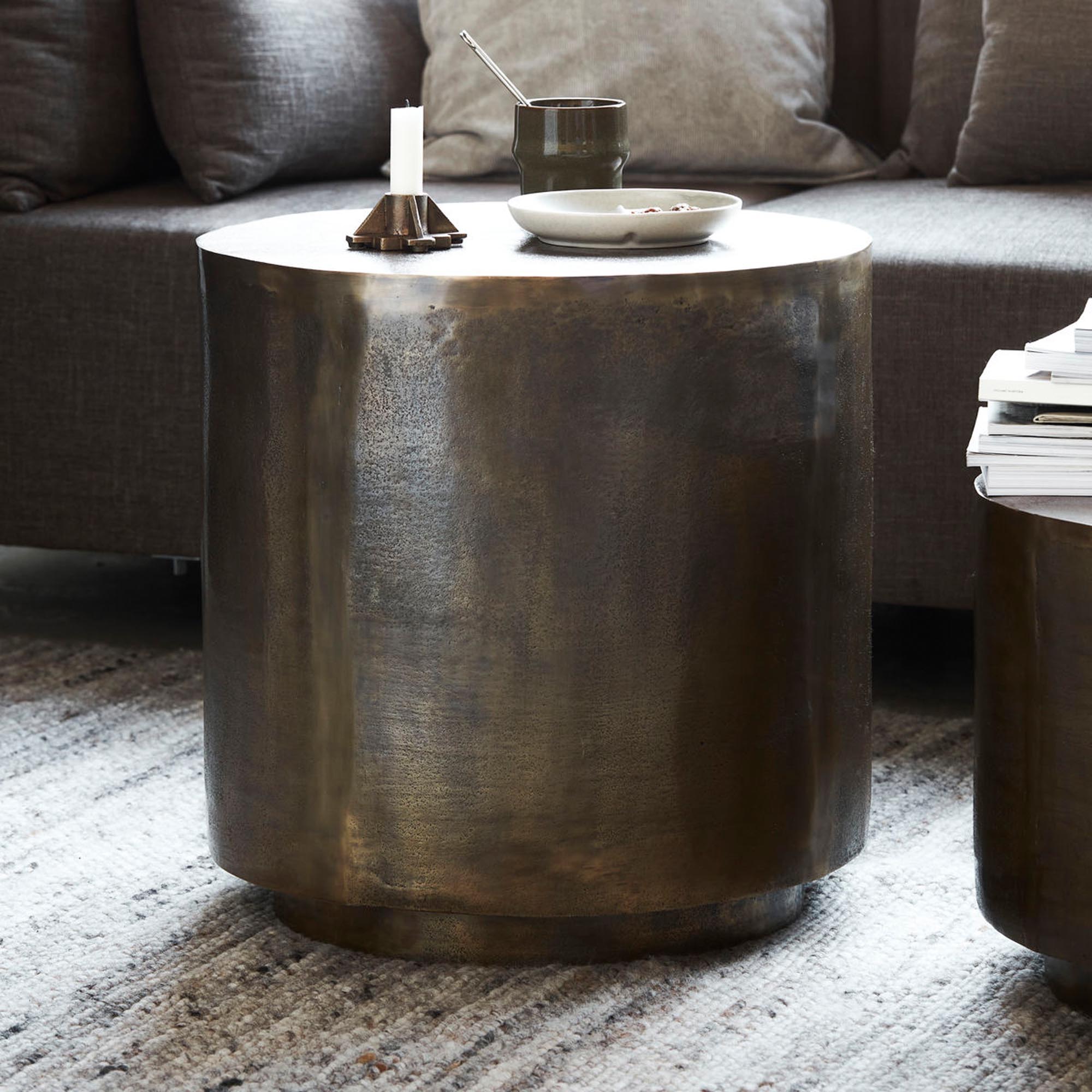 Stilvoller Couchtisch Rota von House Doctor, aus hochwertigem Holz, perfekt für zeitgemäße Wohnräume und entspannte Atmosphäre.