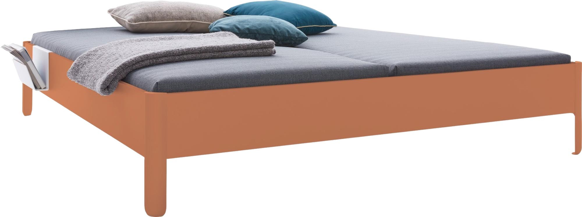 Elegantes Nait Doppelbett 180 von Müller Möbelwerkstätten, ideal für moderne Schlafzimmer und erholsamen Schlafkomfort.